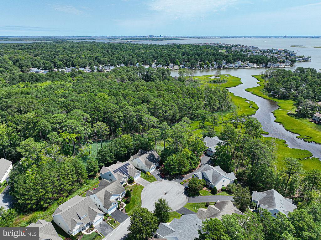 OCEAN PINES - THE PARKE - Residential