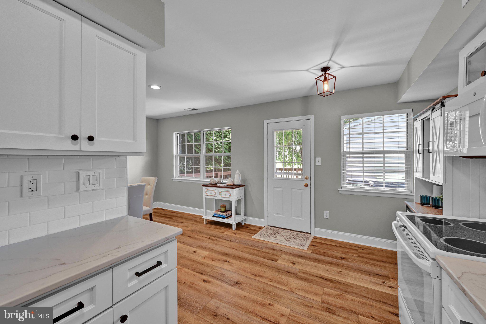 BEAVER RUN KNOLL - Residential