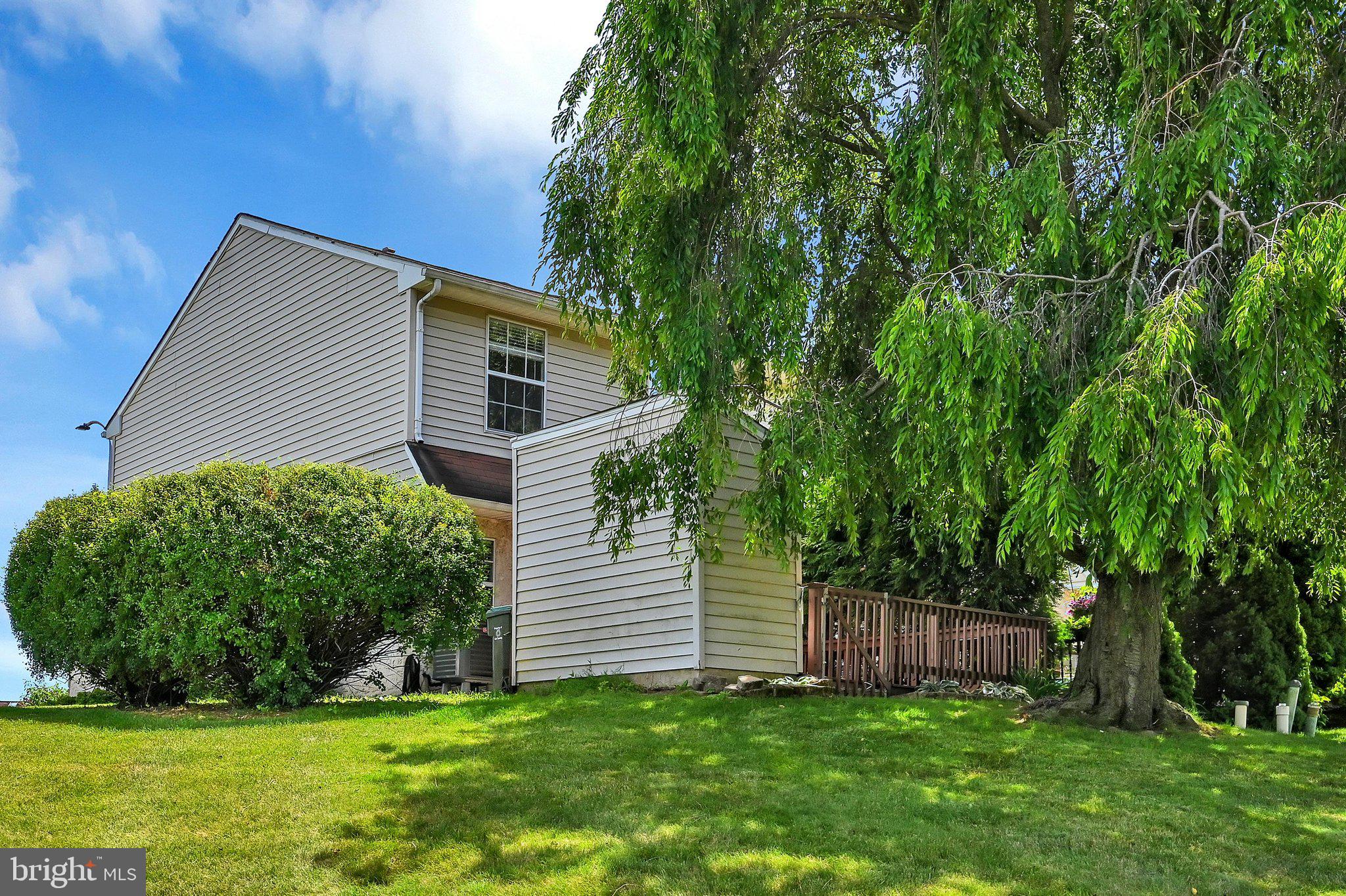 BEAVER RUN KNOLL - Residential