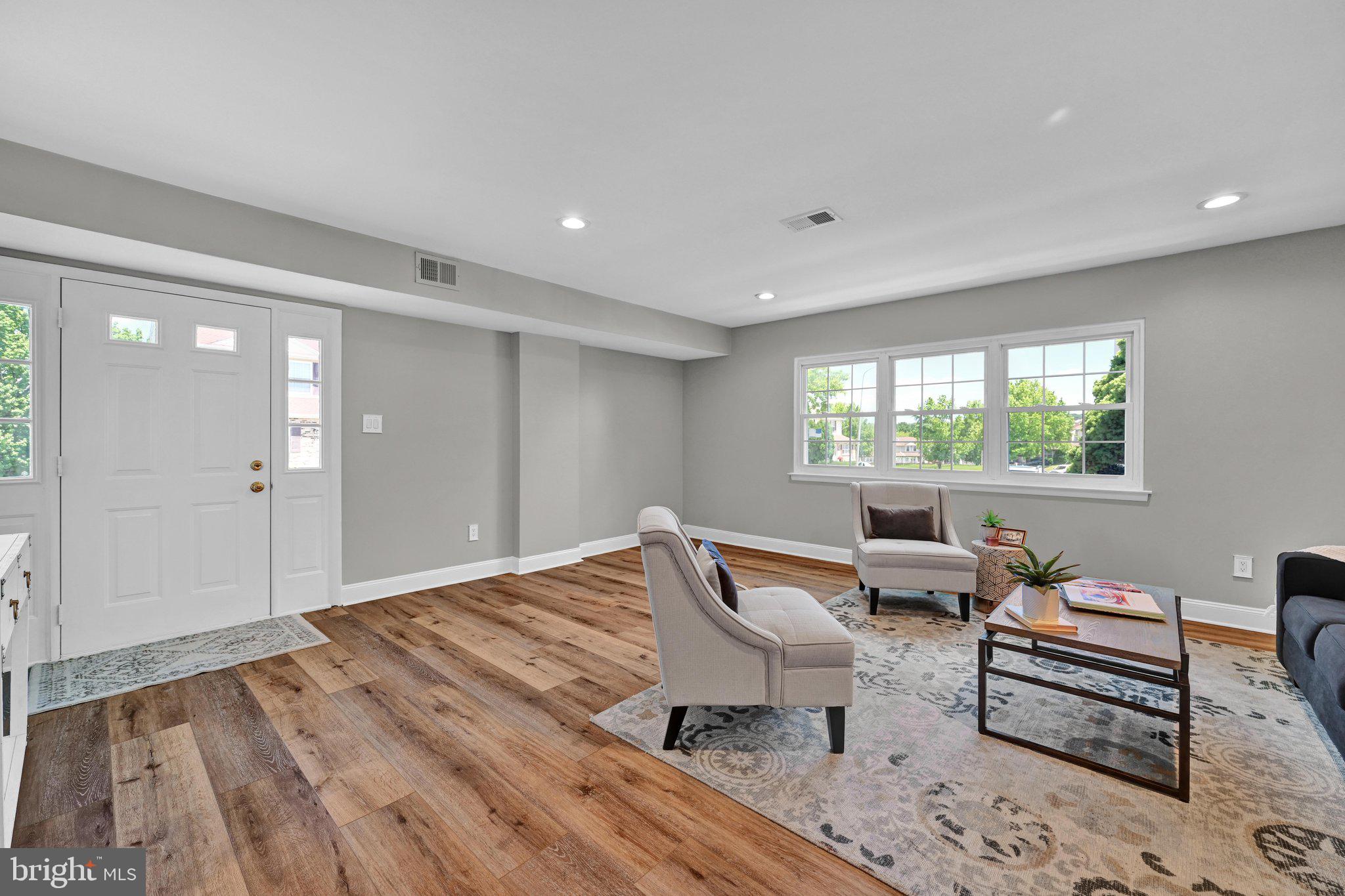 BEAVER RUN KNOLL - Residential