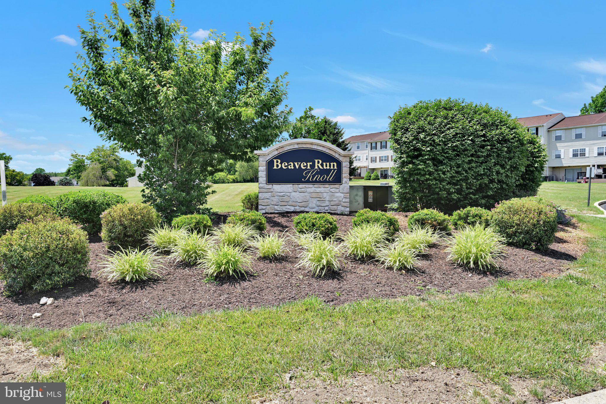 BEAVER RUN KNOLL - Residential
