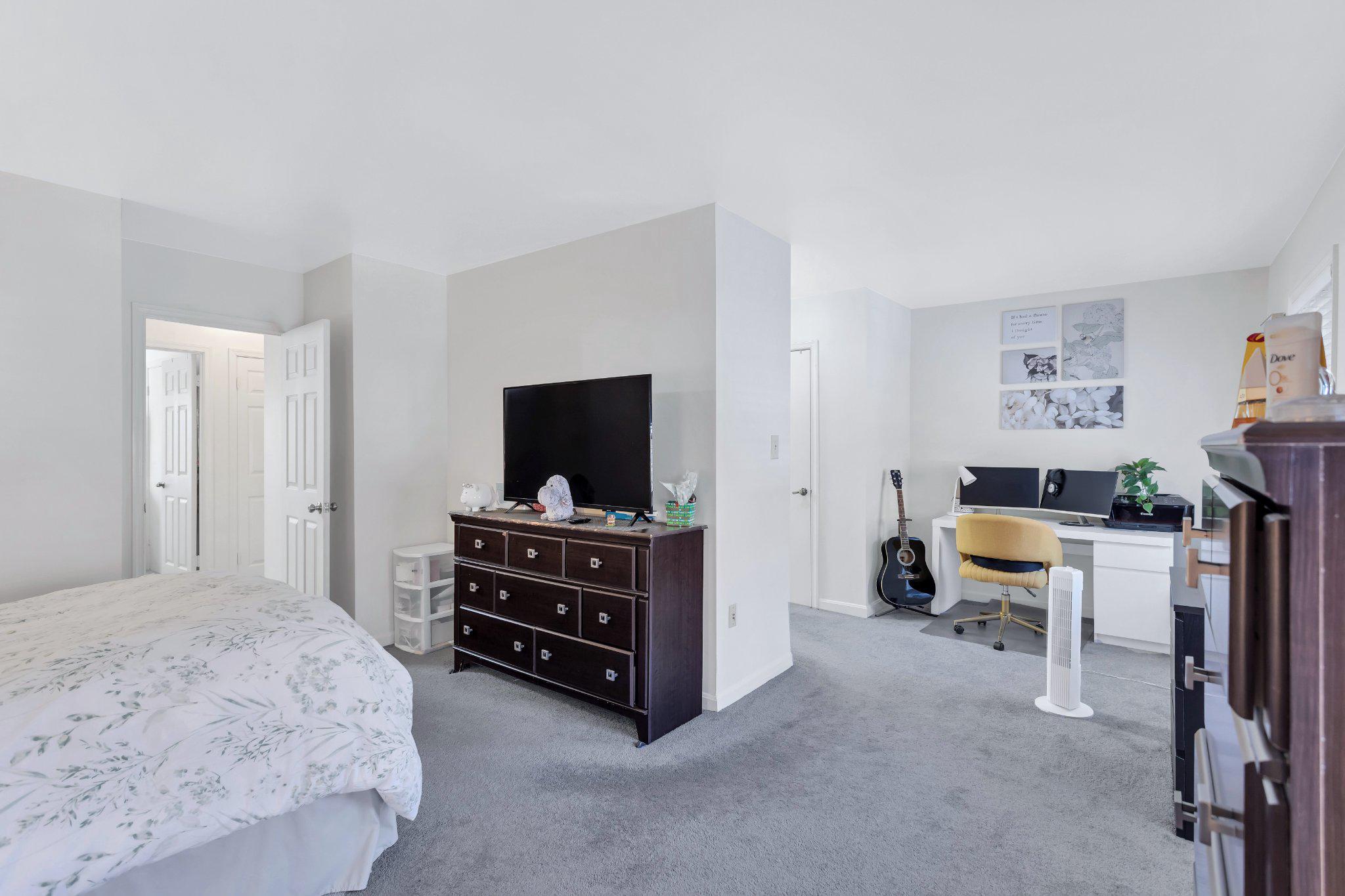 GREENTREE VILLAGE - Residential
