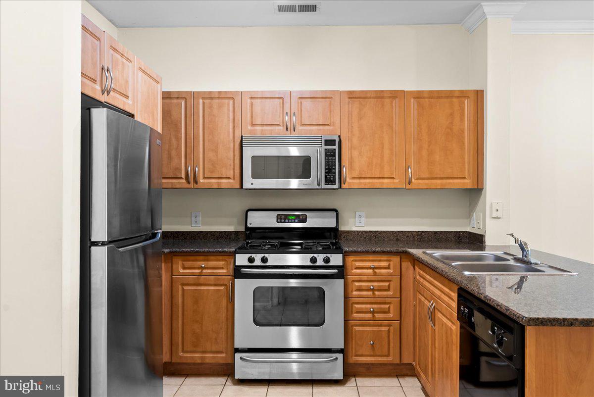 BRYSON AT WOODLAND PARK - Residential