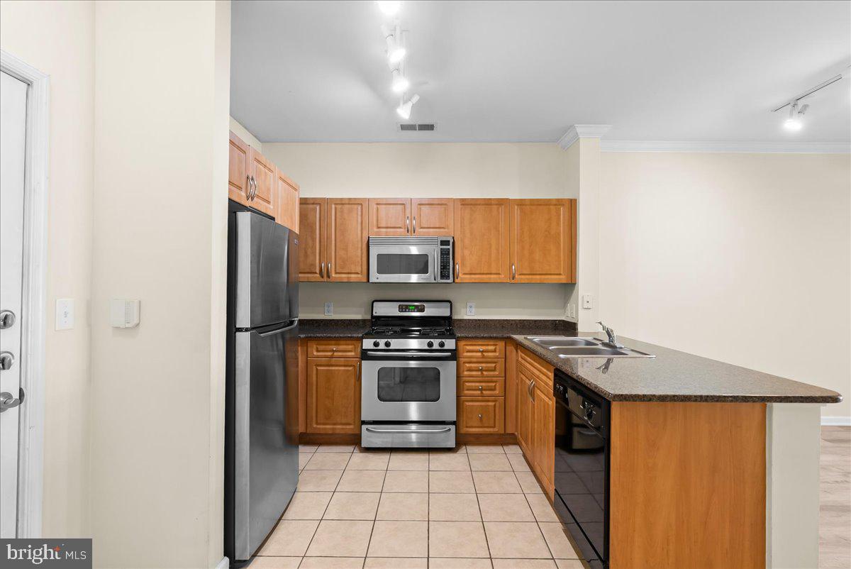BRYSON AT WOODLAND PARK - Residential