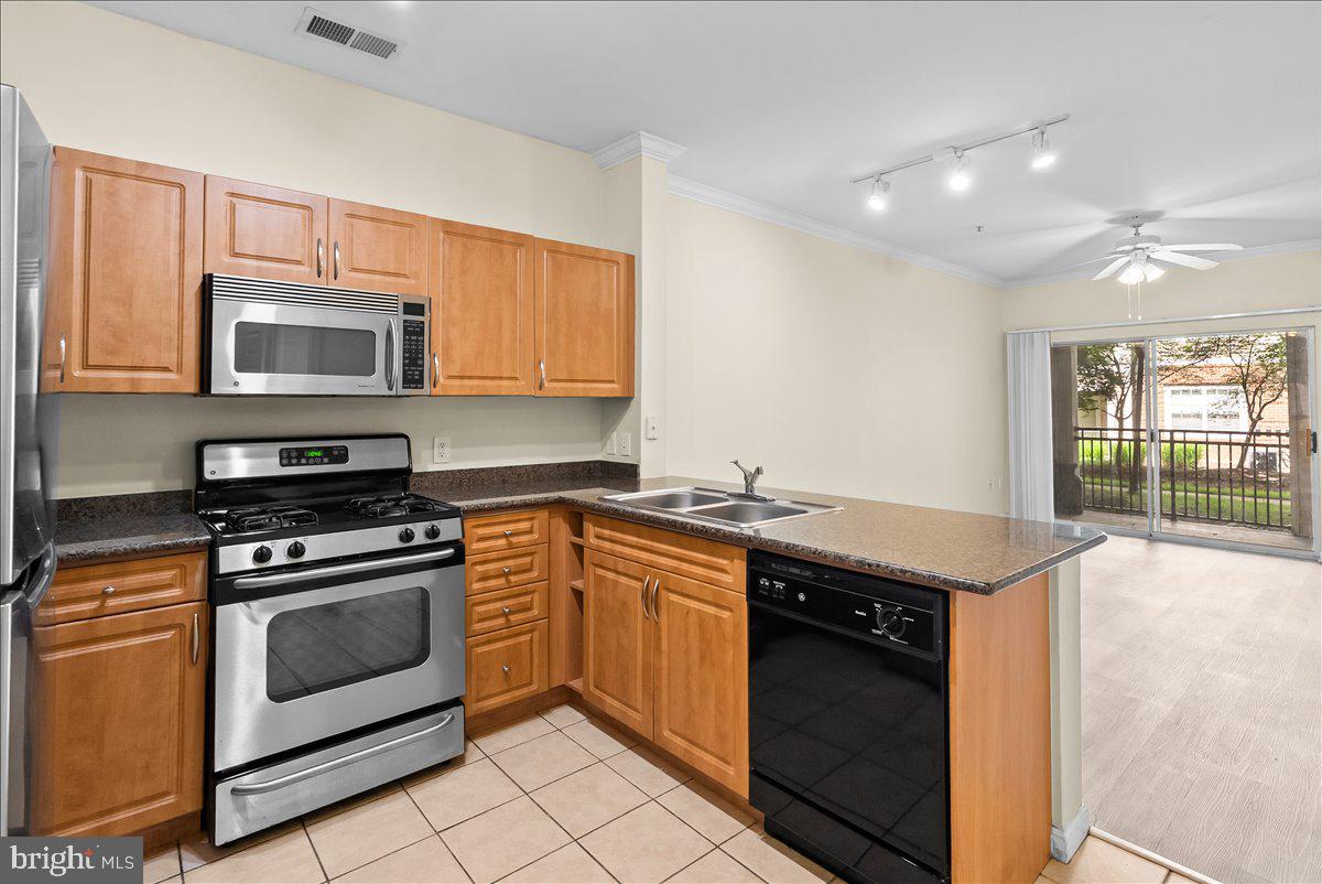 BRYSON AT WOODLAND PARK - Residential