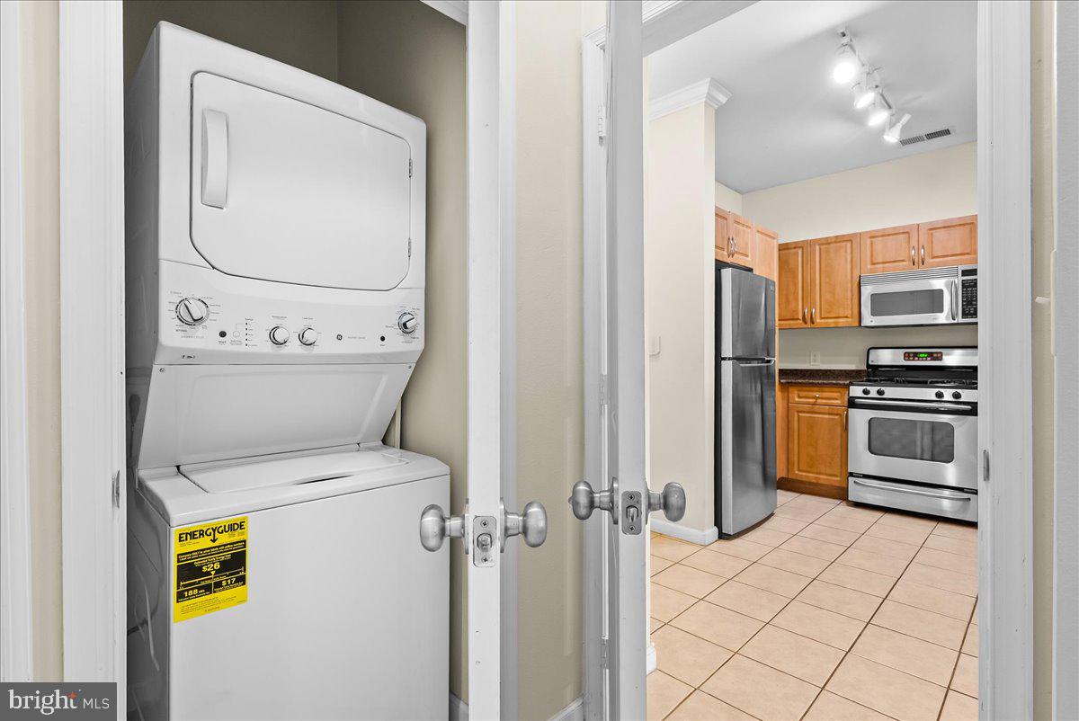 BRYSON AT WOODLAND PARK - Residential