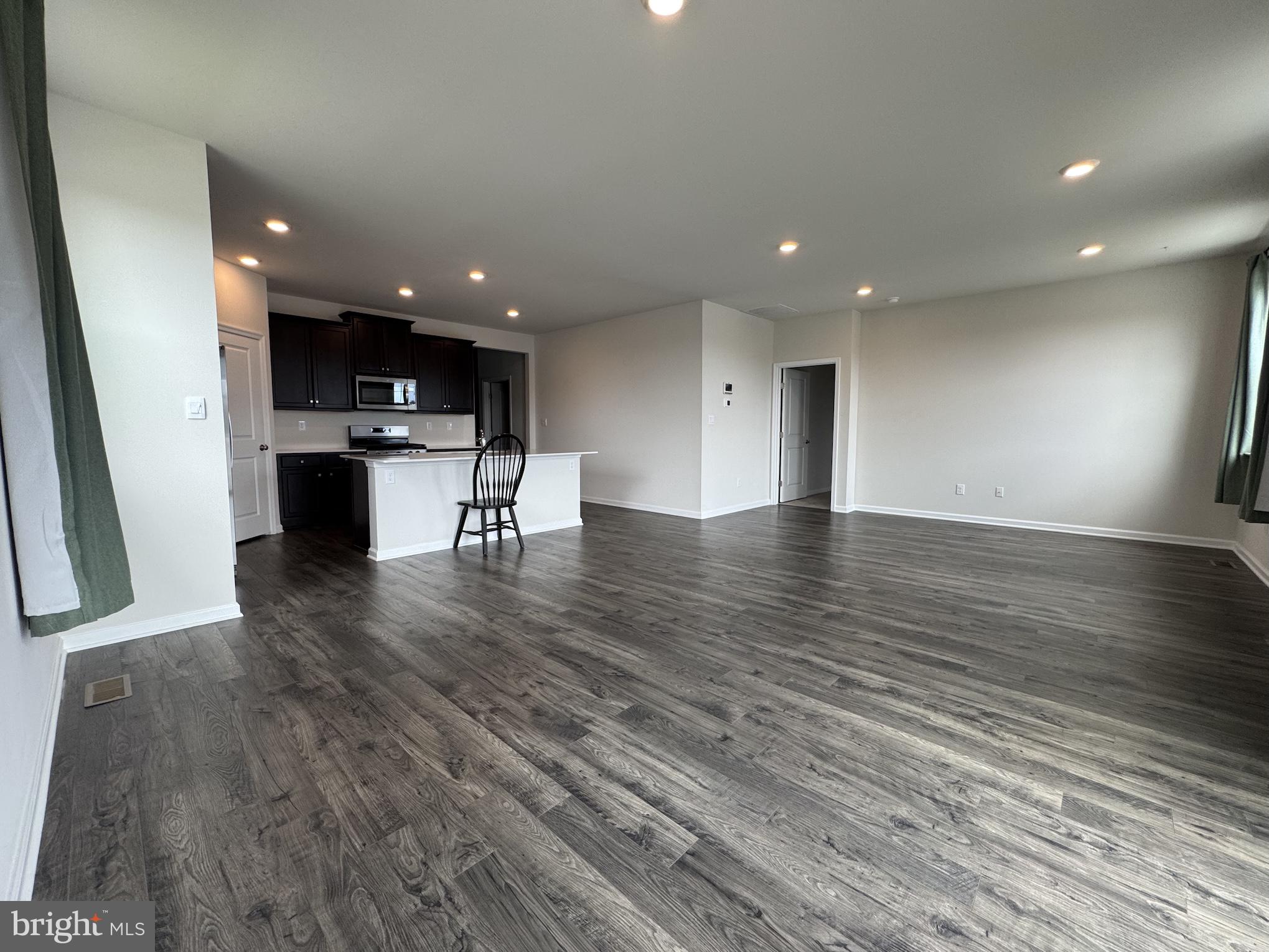POTTSGROVE HUNT - Residential