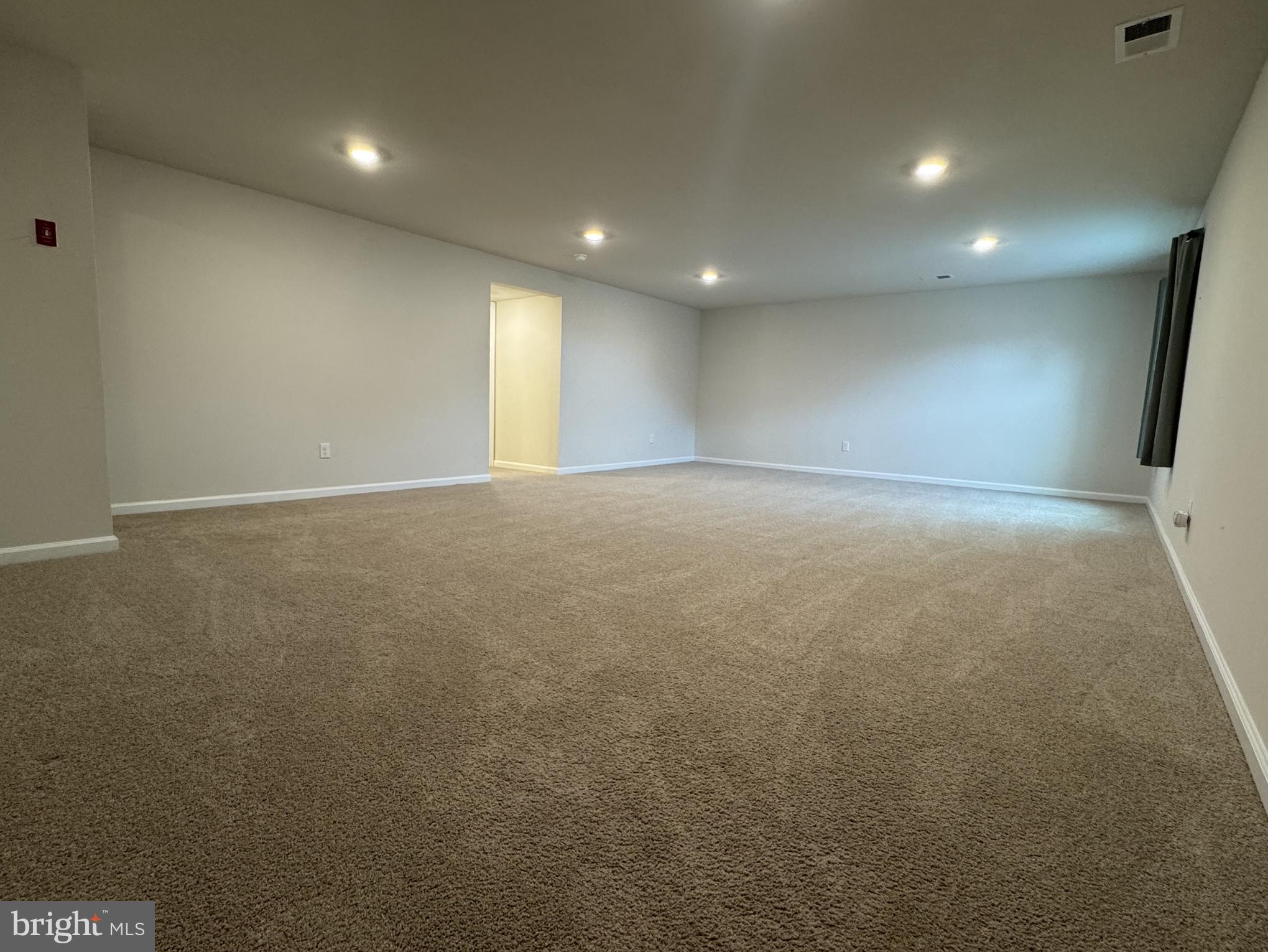 POTTSGROVE HUNT - Residential