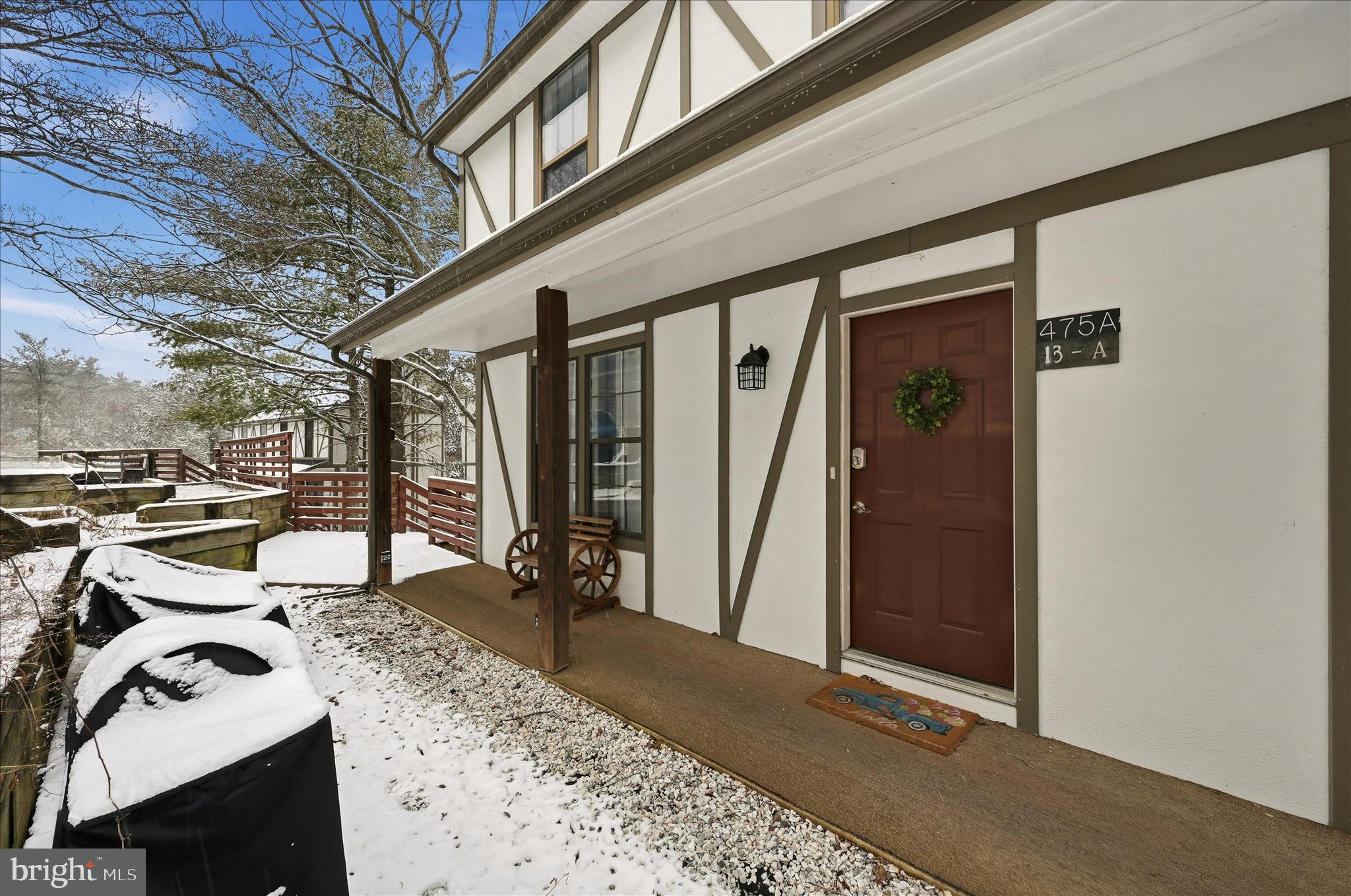 LAKEVIEW - Residential
