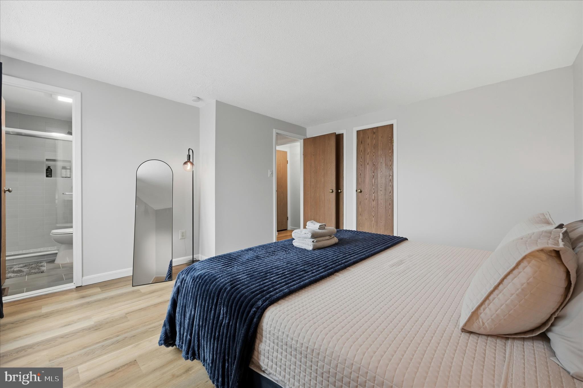 LAKEVIEW - Residential