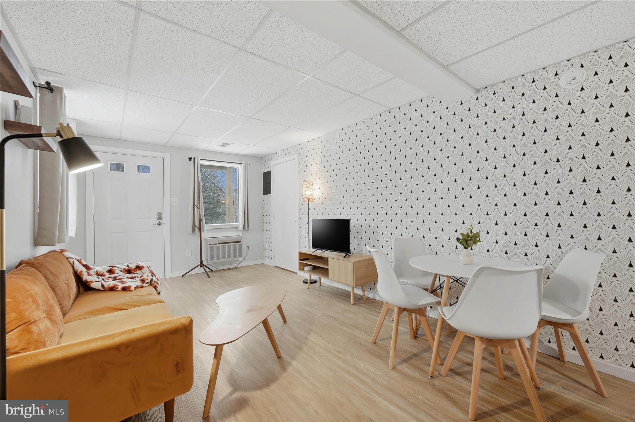 LAKEVIEW - Residential