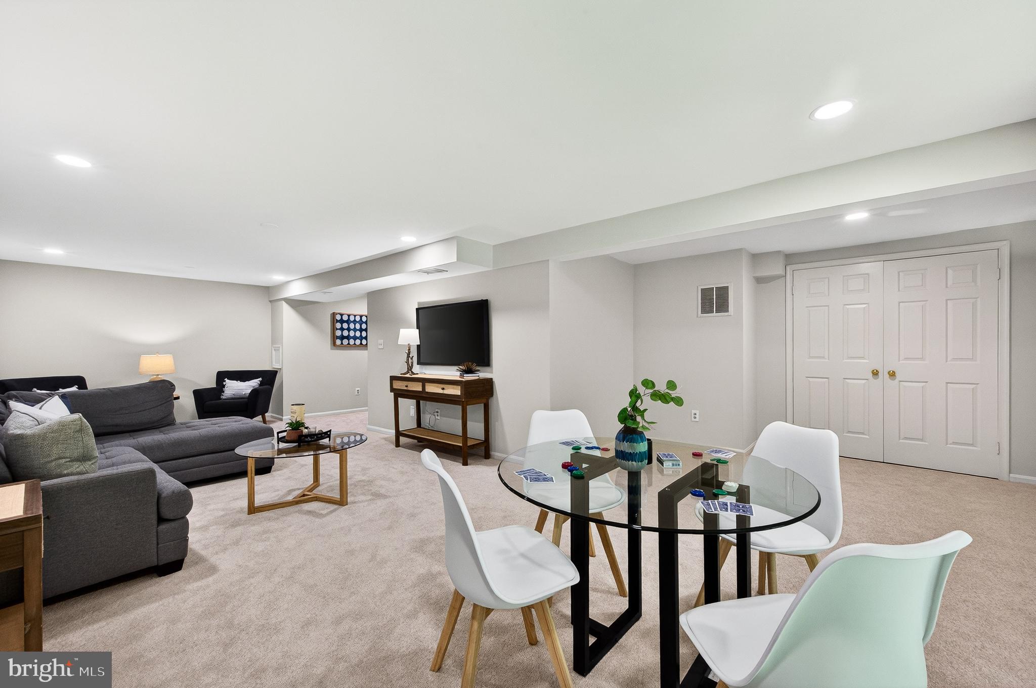 CLARKS CROSSING - Residential