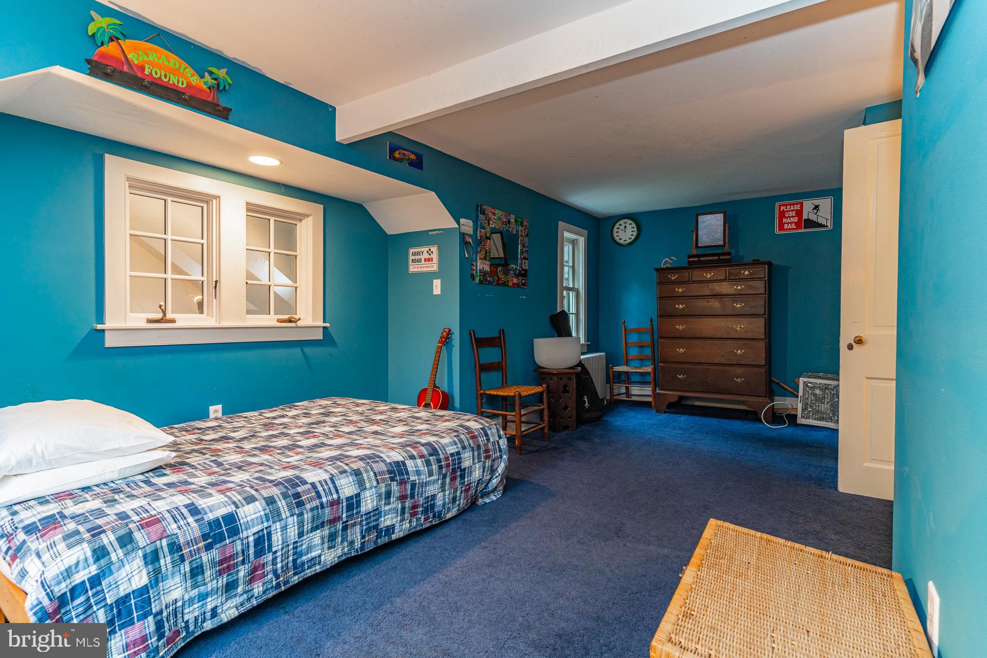WOODSIDE - Residential
