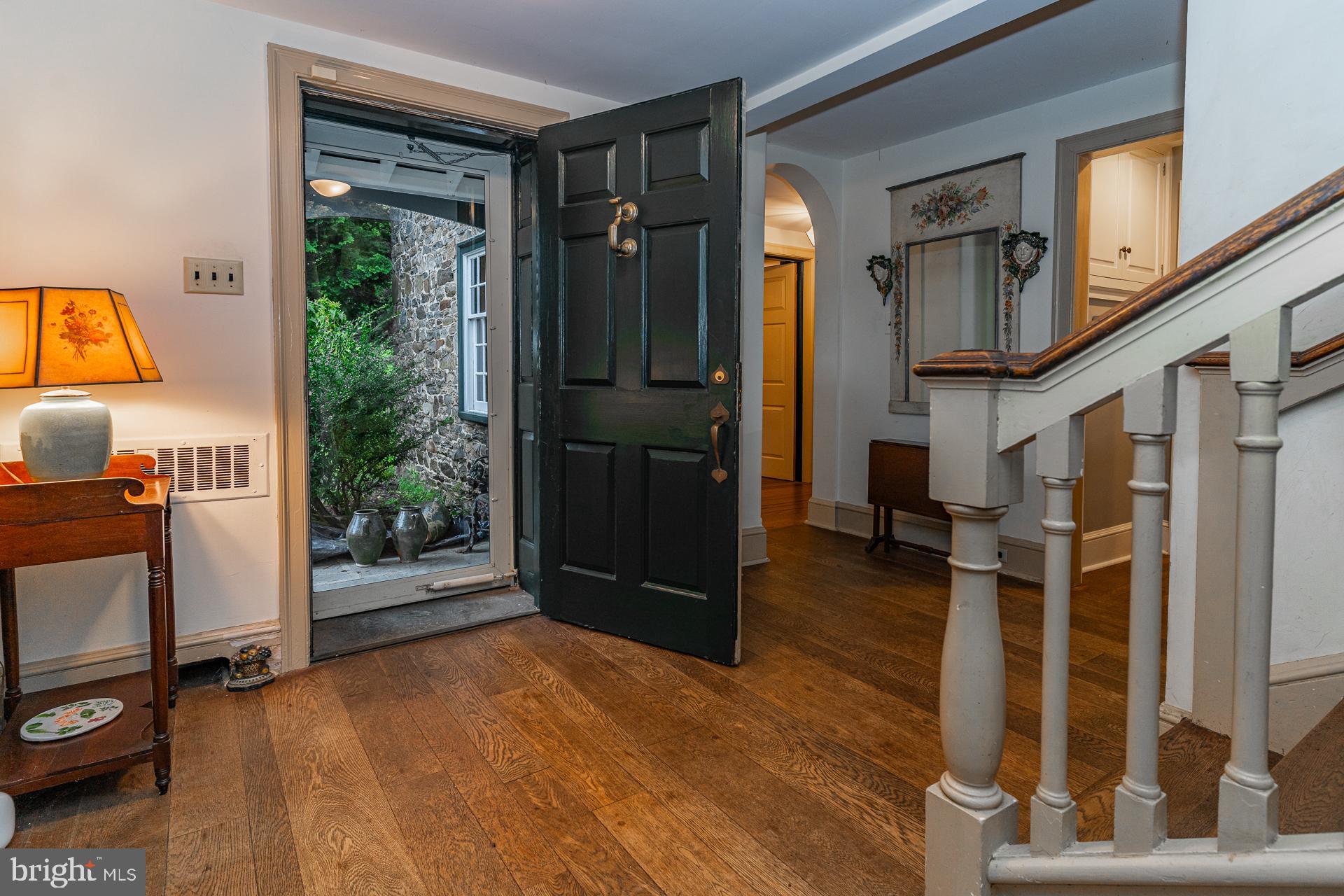 WOODSIDE - Residential