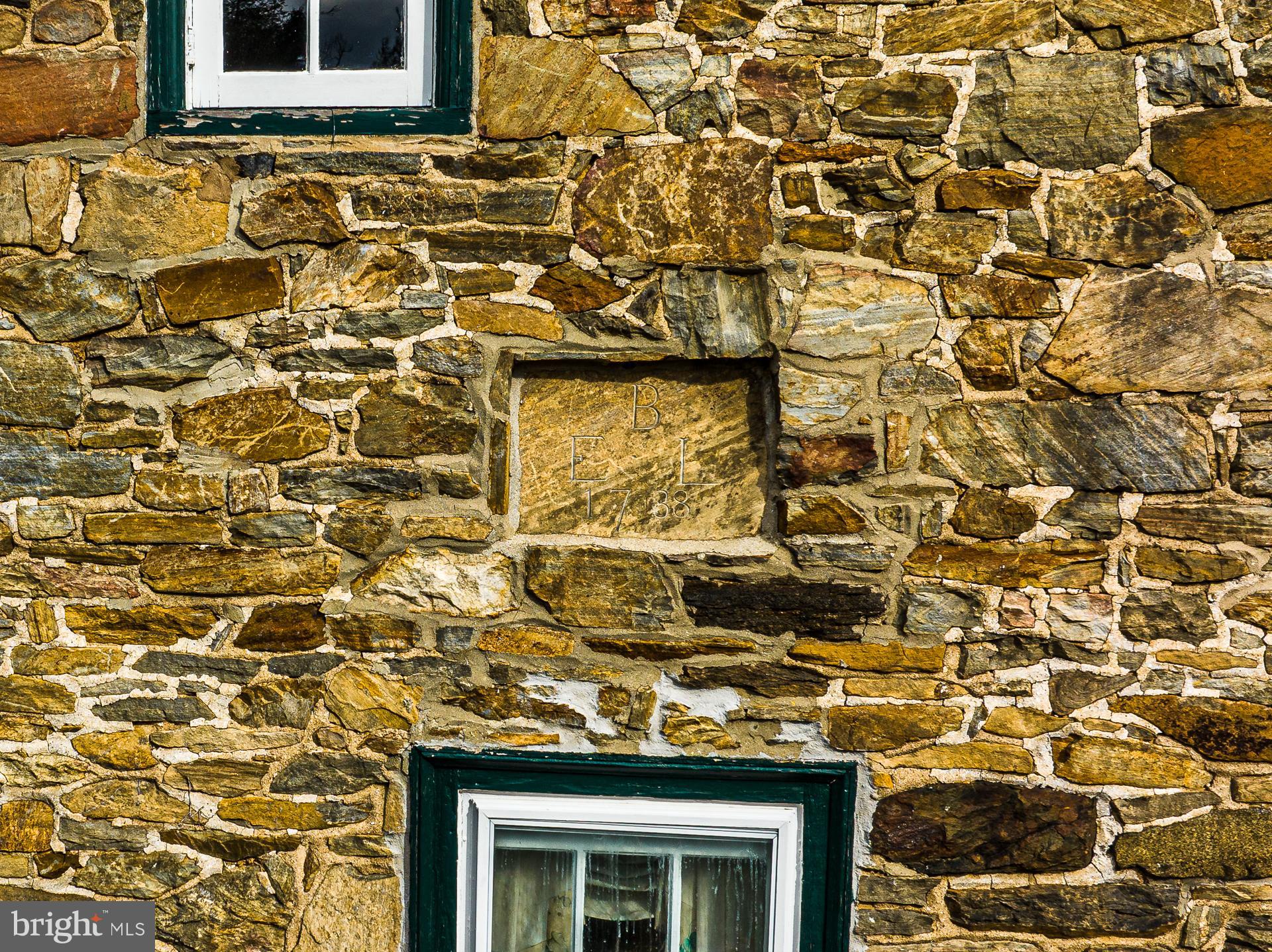 WOODSIDE - Residential