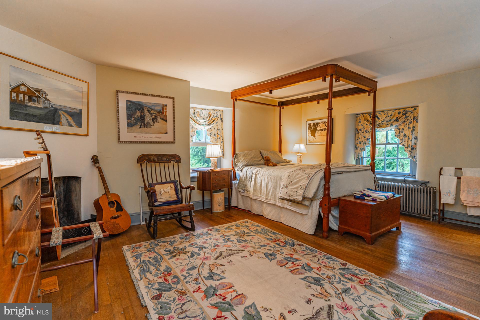 WOODSIDE - Residential