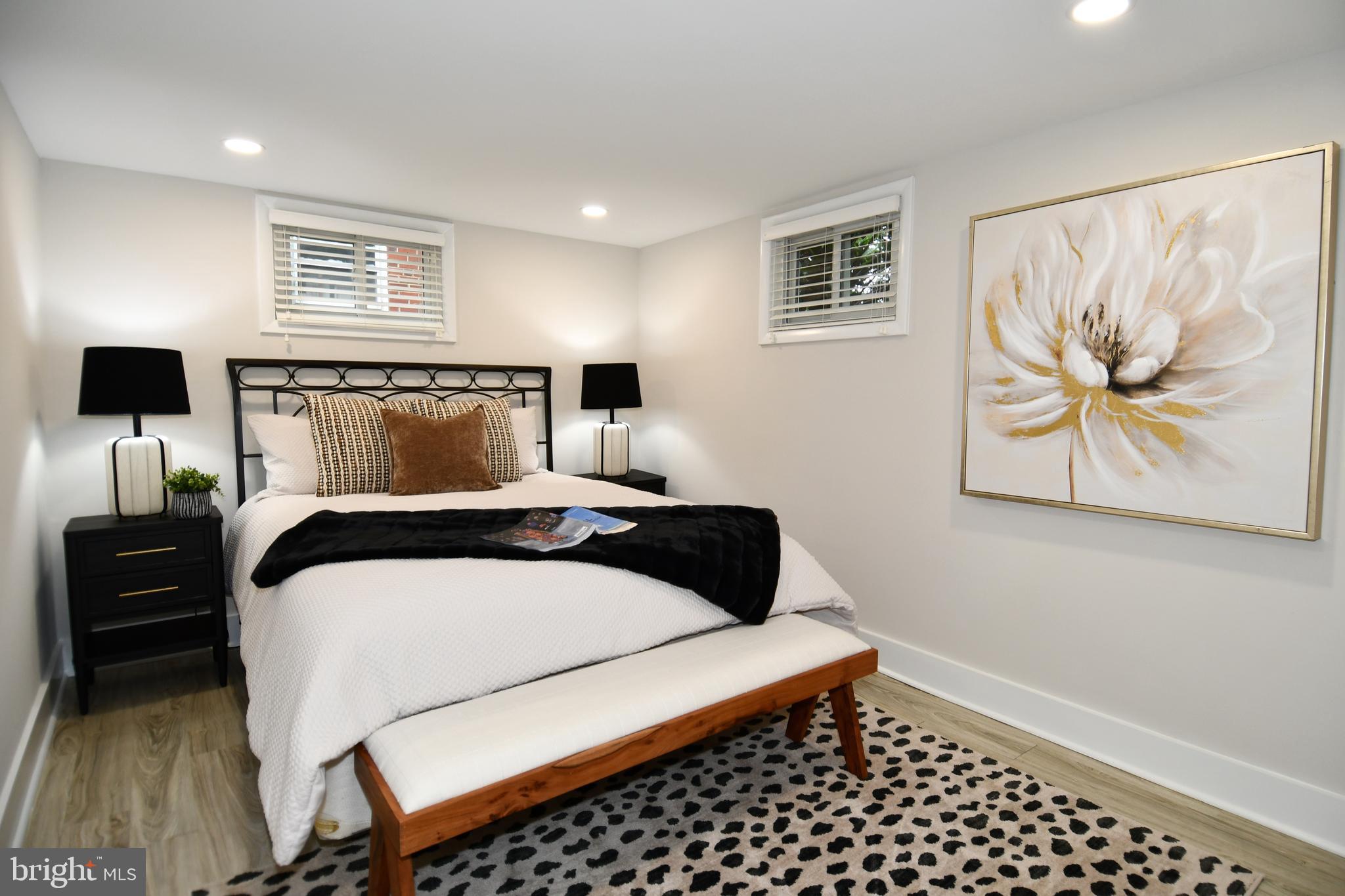 HOMEWOOD - Residential
