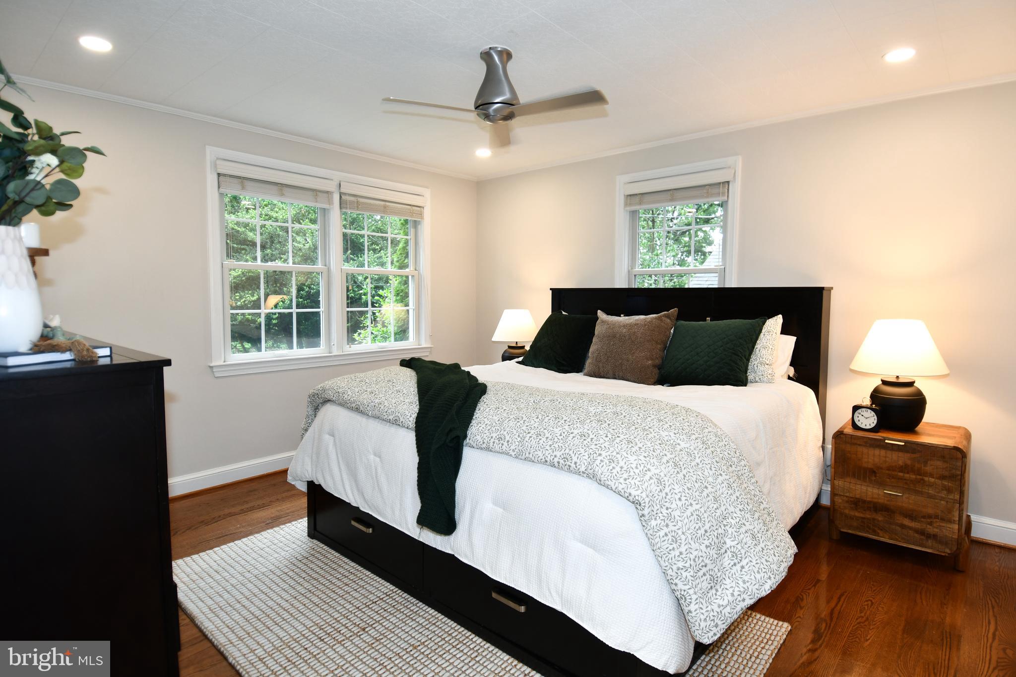 HOMEWOOD - Residential