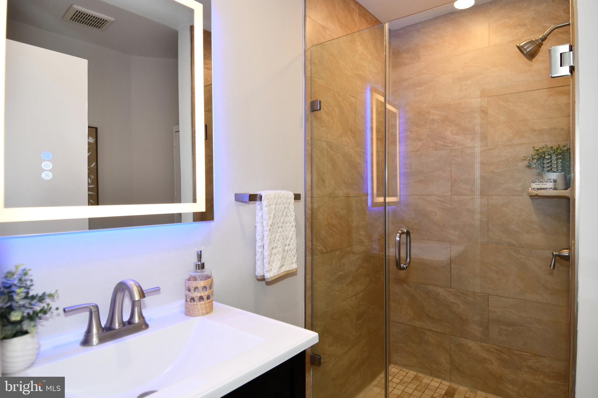 HOMEWOOD - Residential