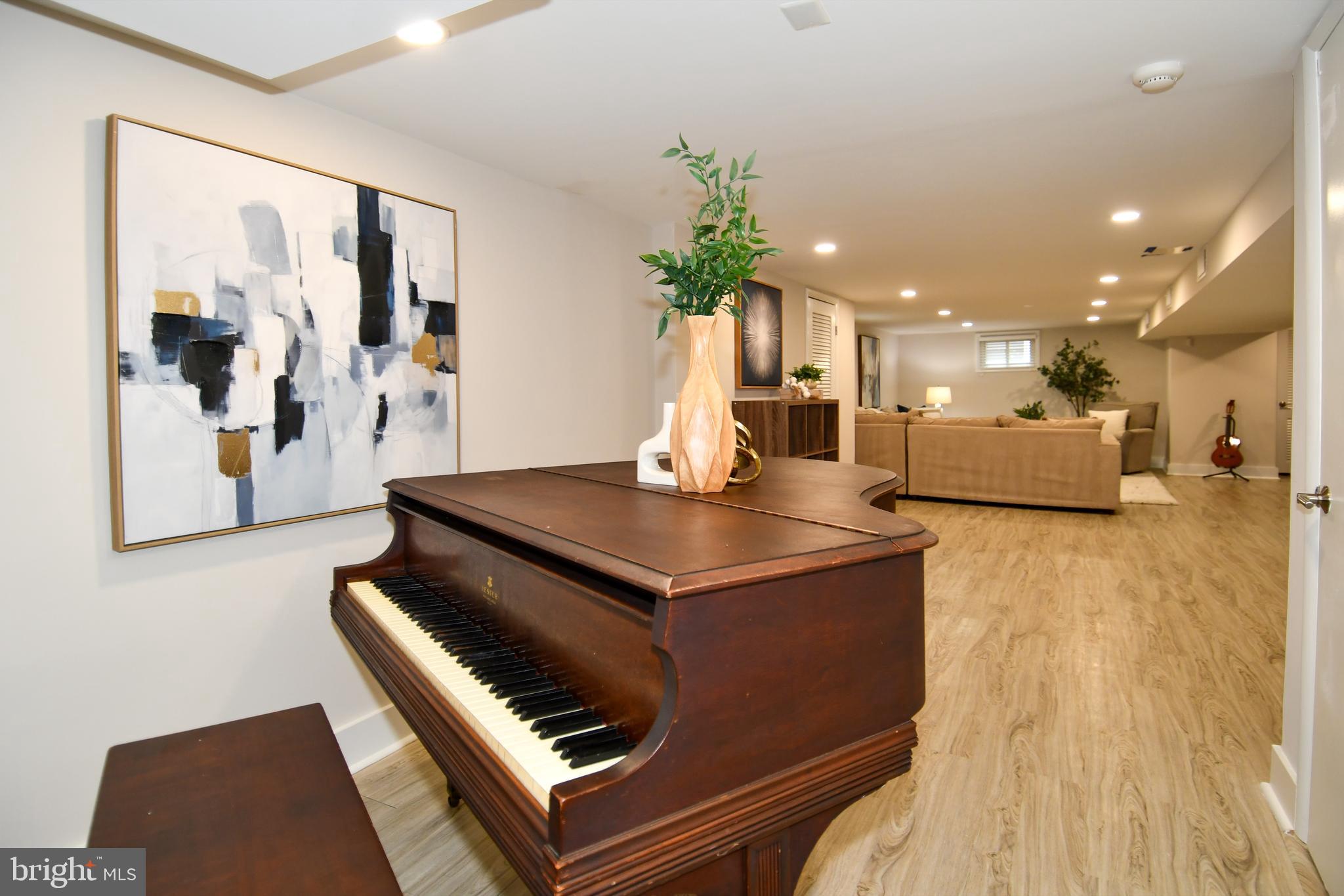 HOMEWOOD - Residential