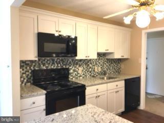 IDYLWOOD TOWERS - Residential Lease