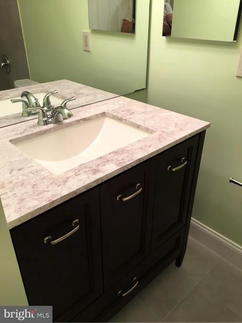 IDYLWOOD TOWERS - Residential Lease