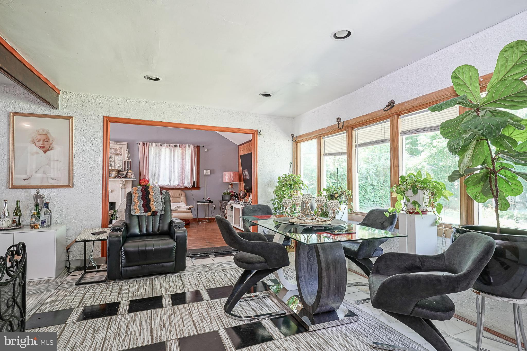 ACADEMY GARDENS - Residential