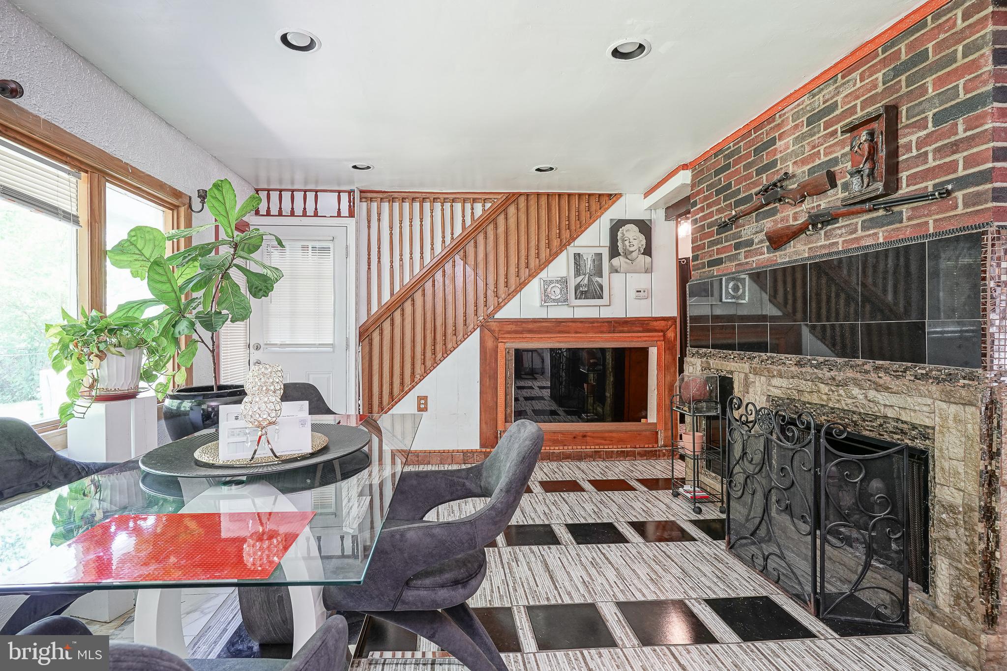 ACADEMY GARDENS - Residential