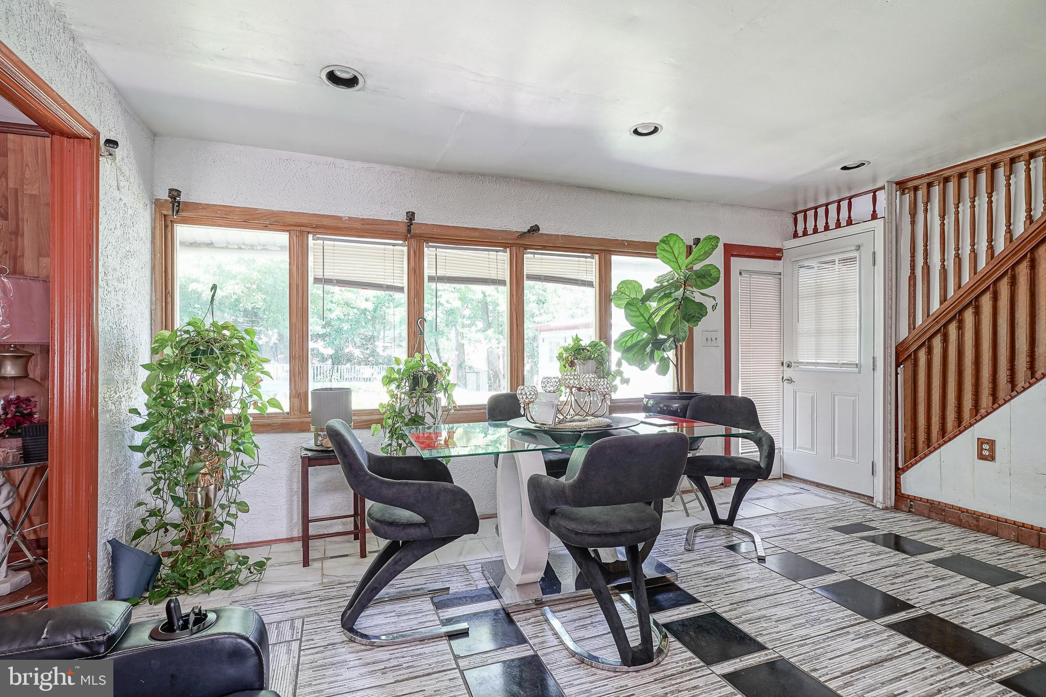 ACADEMY GARDENS - Residential