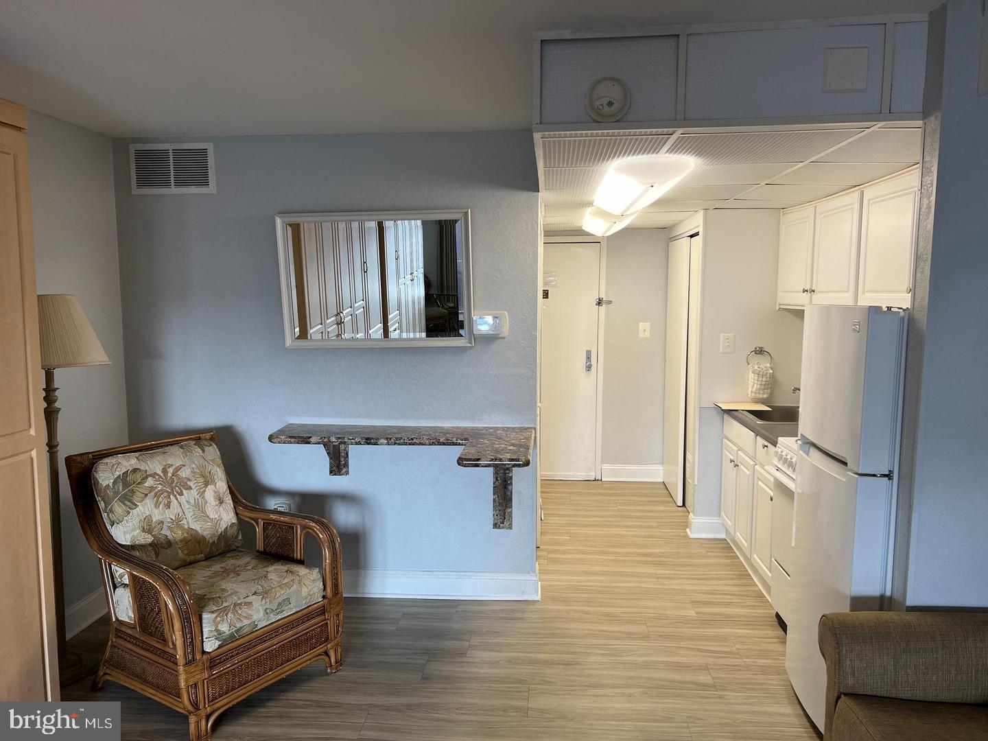 DOWNTOWN OC - Residential