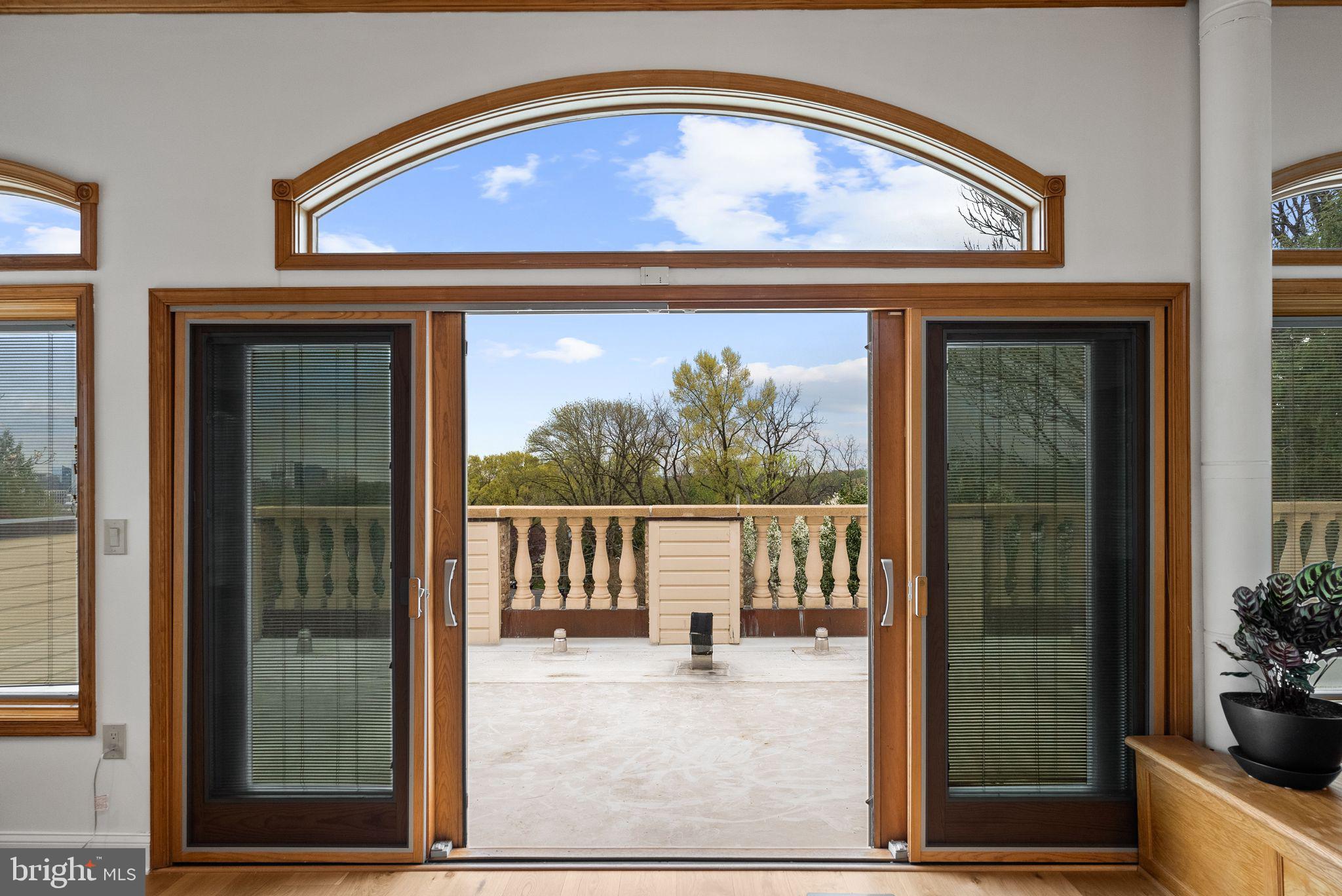 FOXHALL - Residential