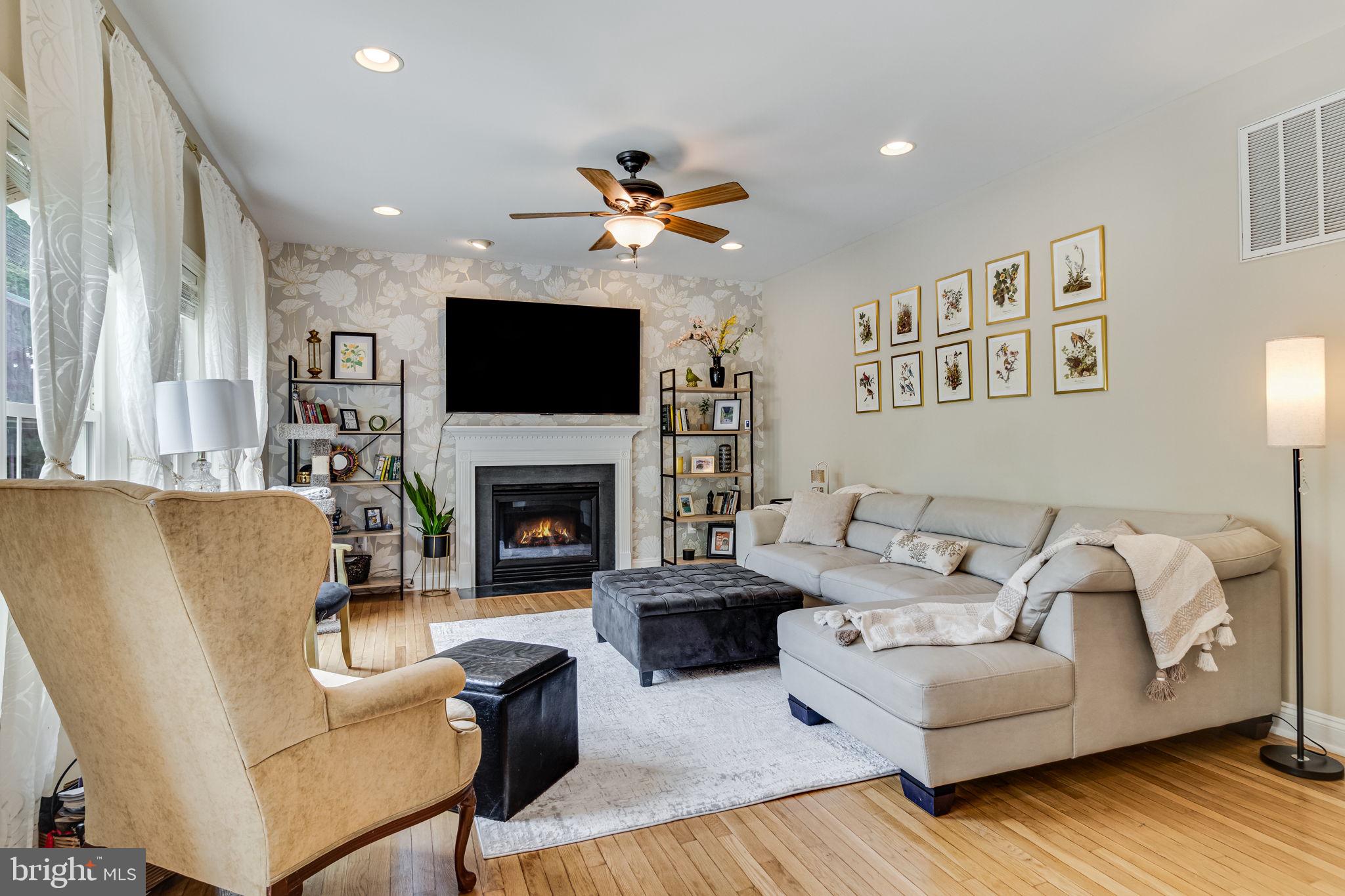 ACADEMY HILLS - Residential