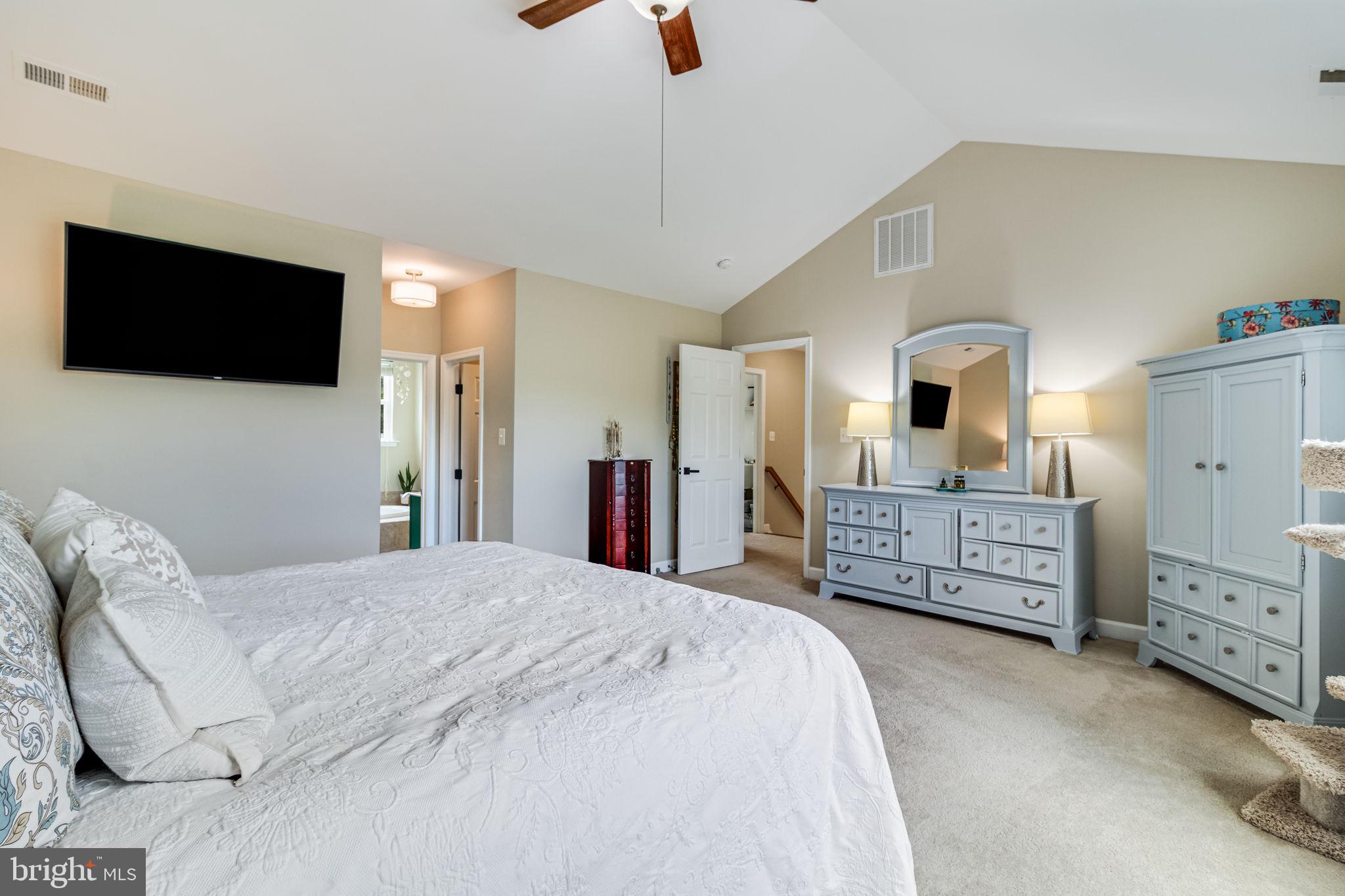 ACADEMY HILLS - Residential