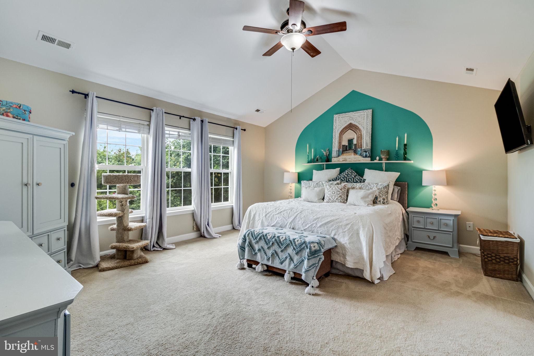 ACADEMY HILLS - Residential