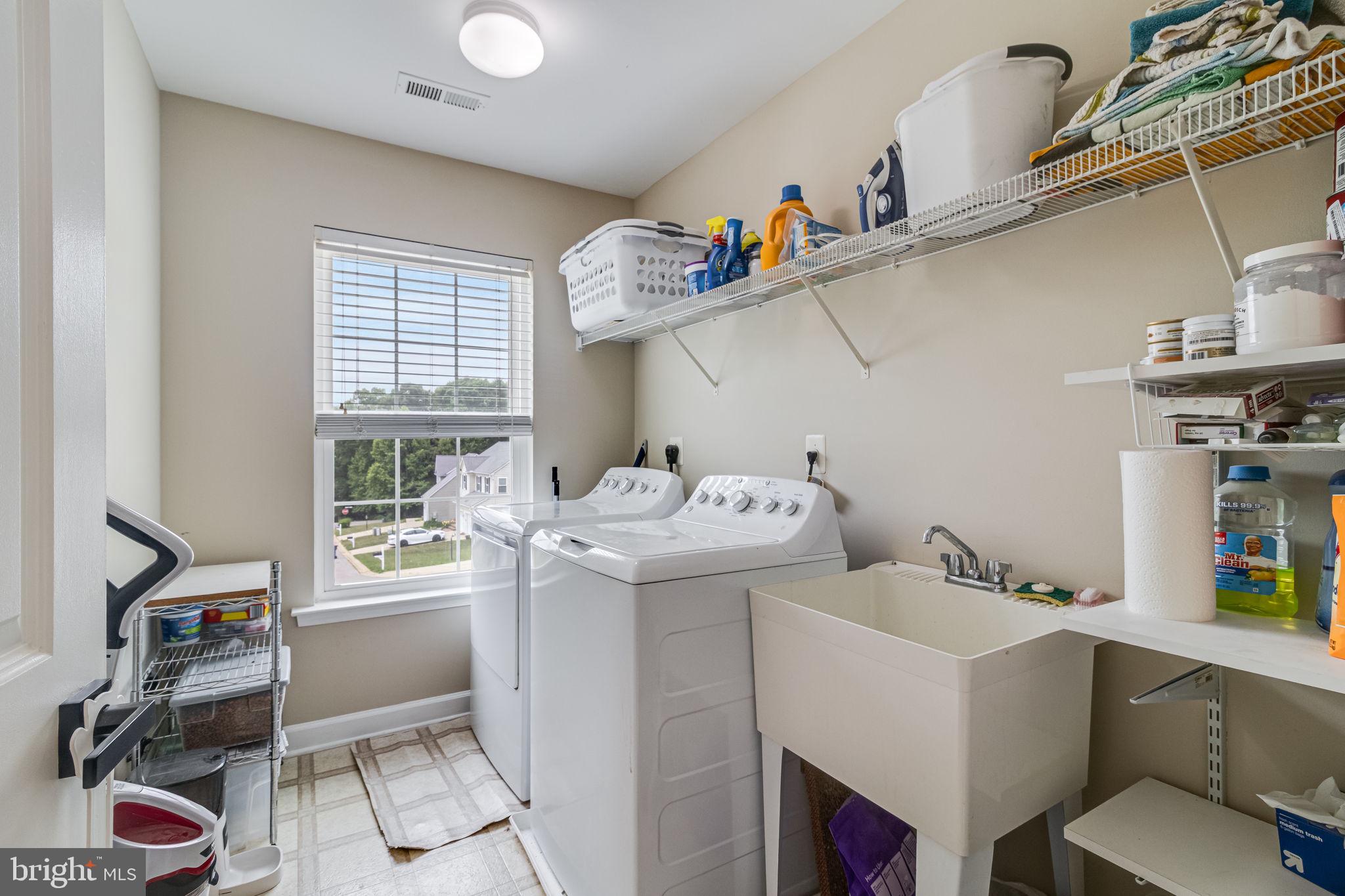 ACADEMY HILLS - Residential
