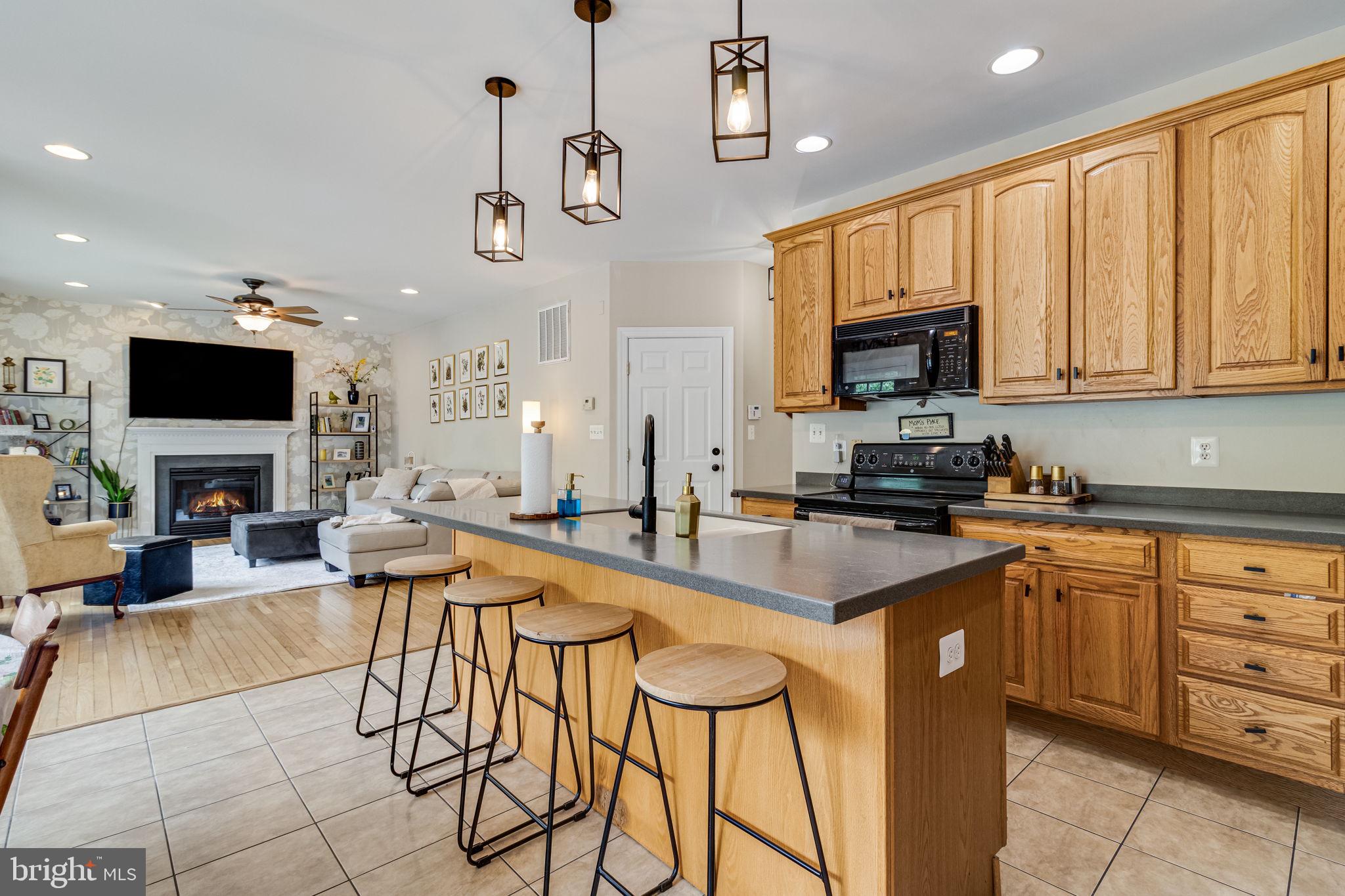 ACADEMY HILLS - Residential