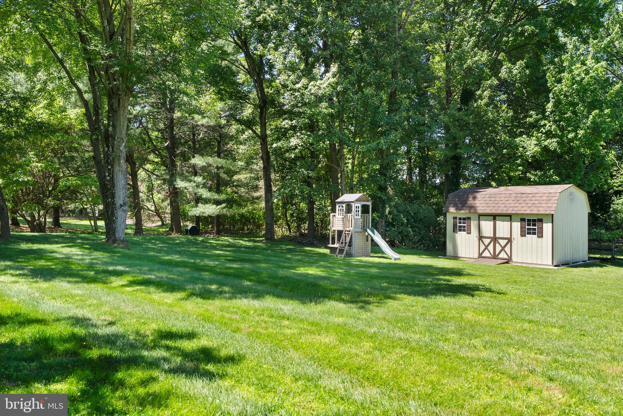 HUNTERS GLEN - Residential