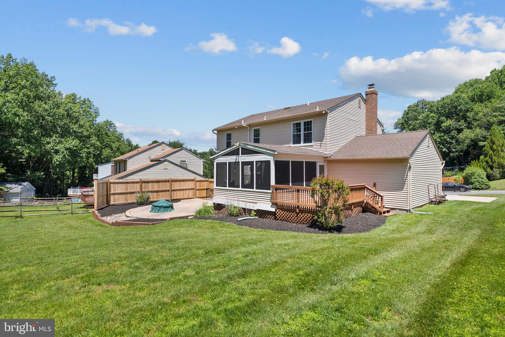 HUNTERS GLEN - Residential