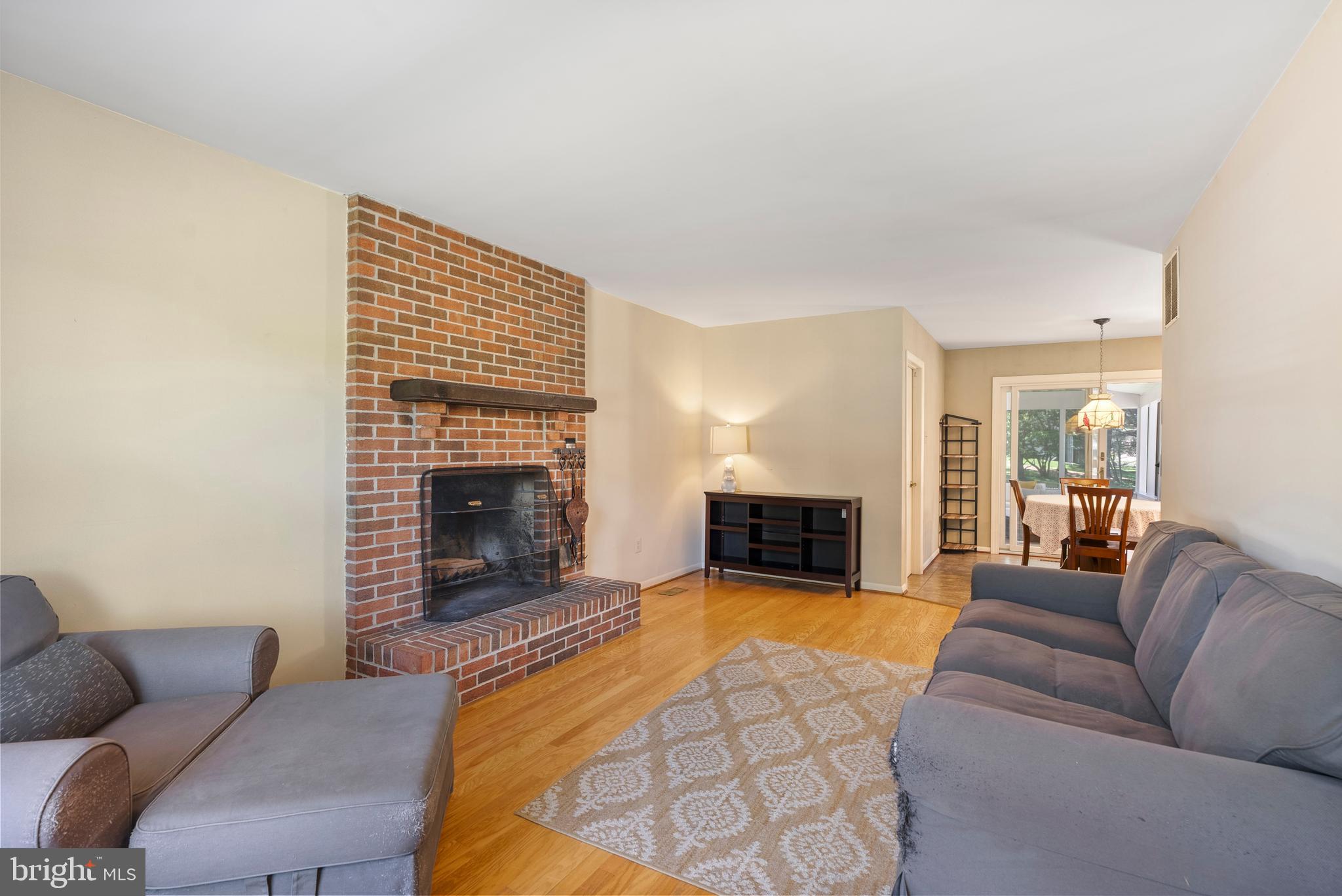 HUNTERS GLEN - Residential