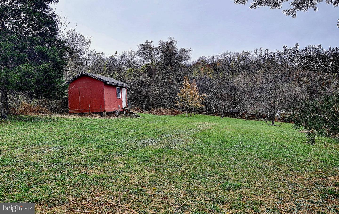 FURNACE MOUNTAIN - Residential