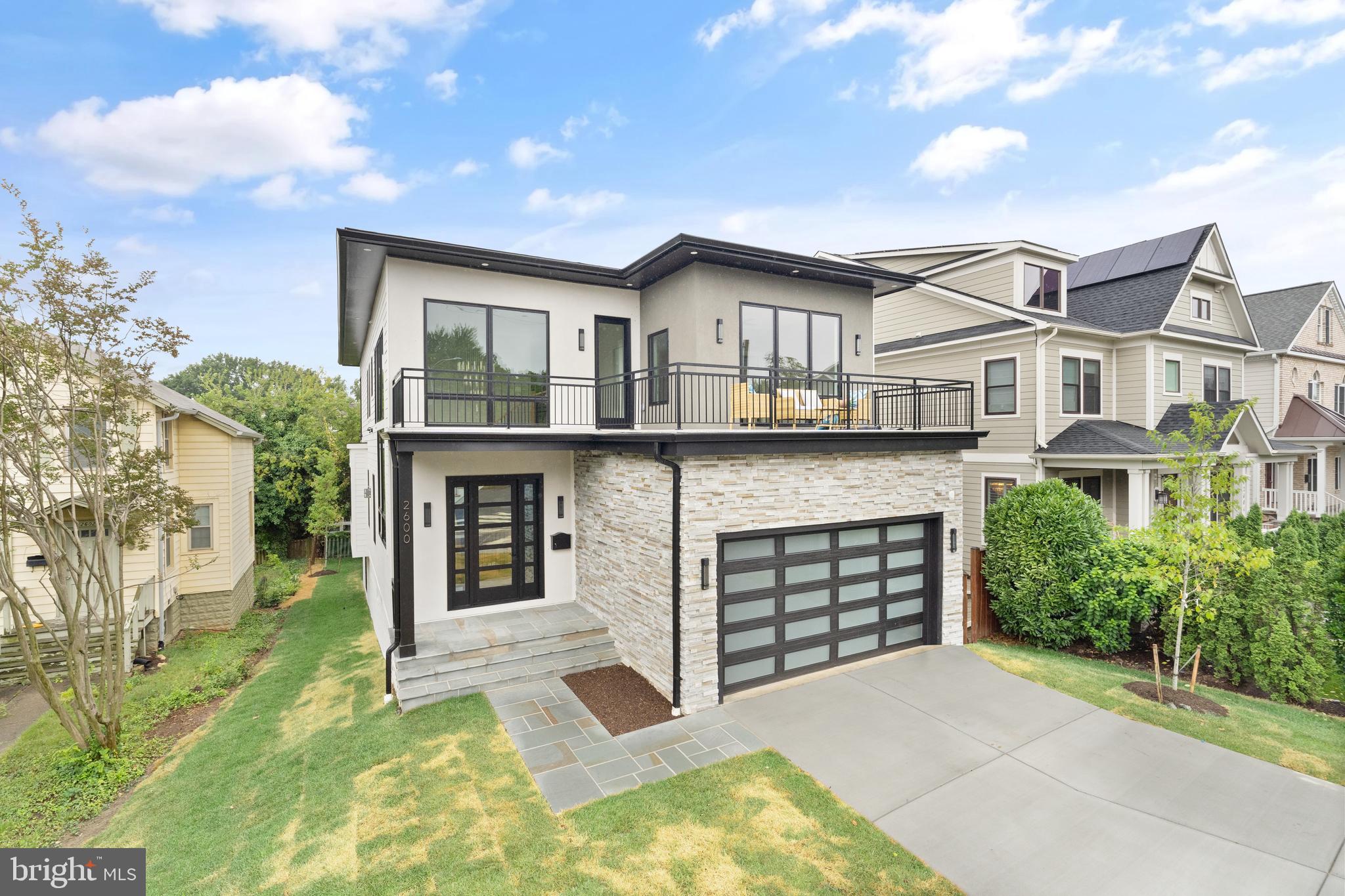 LYON PARK - Residential