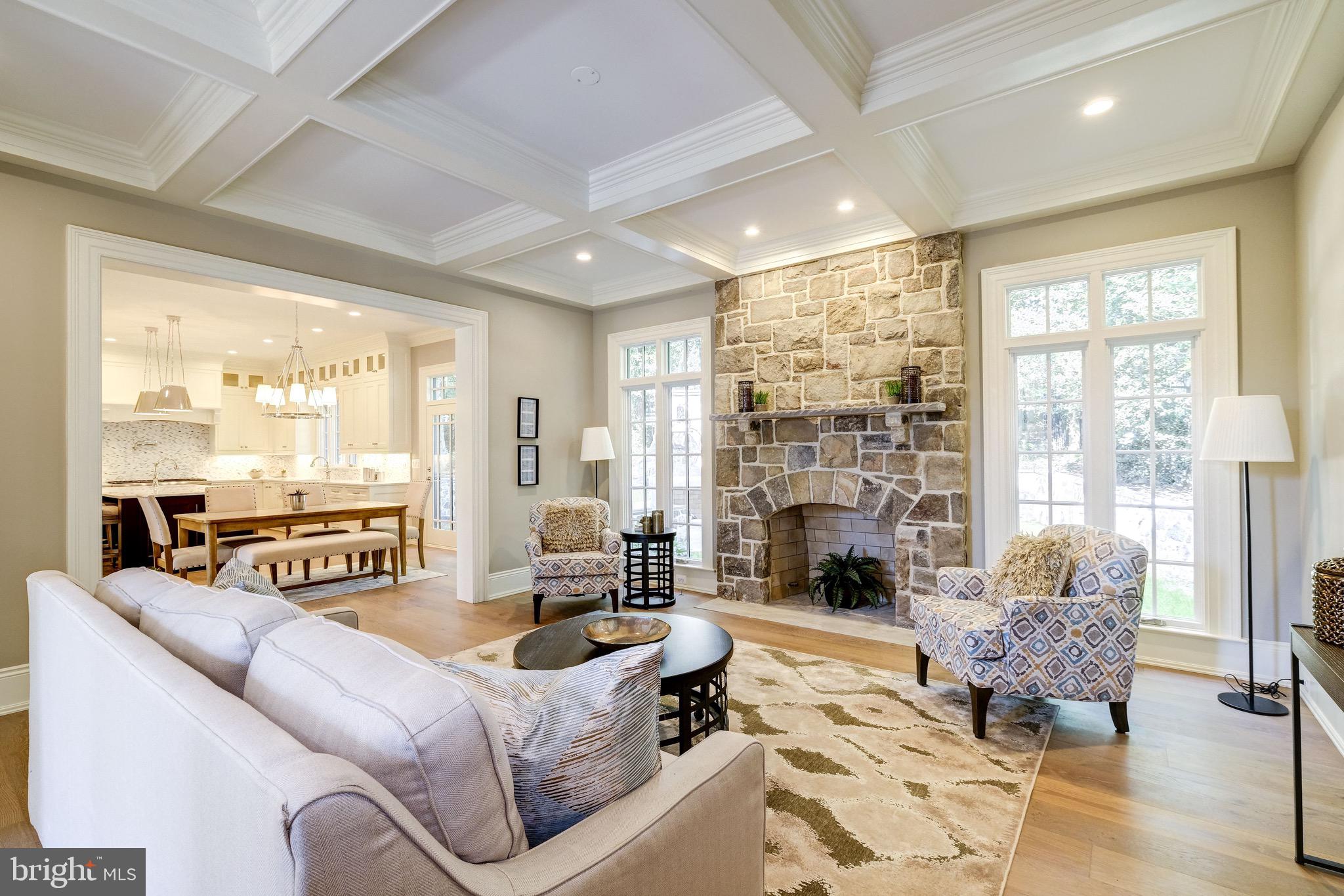 COUNTRY CLUB HILLS - Residential