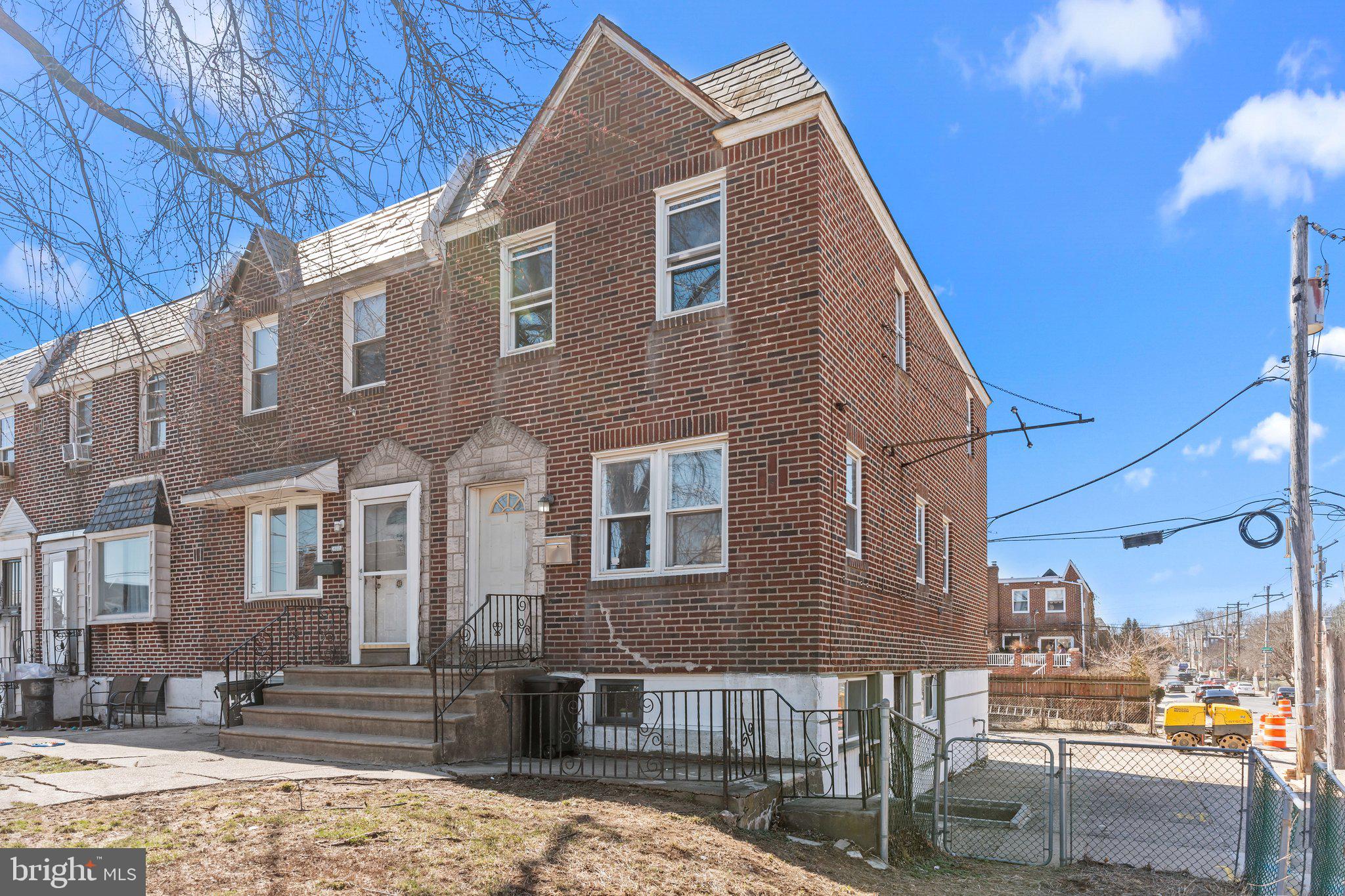 This end unit property offers a multi-functional design. Can be used as two separate units. Accessed through the front door, the 1120 sqft upper unit provides a two-story living space equipped with 3BR and 1BA. The 665sqft lower level unit has entry through the side, and consists of three rooms. Previous uses have been a store, office and apartment. New owner to apply for preferred zoning use.