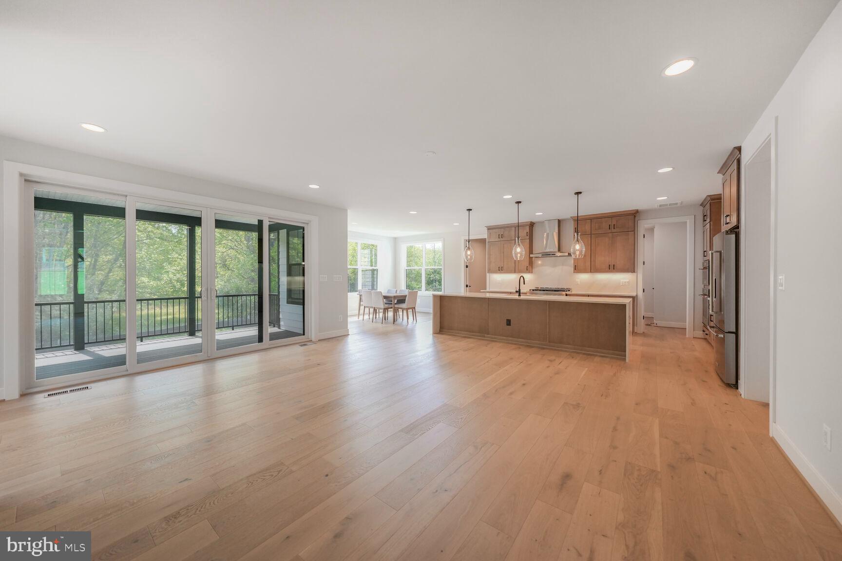 STUART MILL - Residential