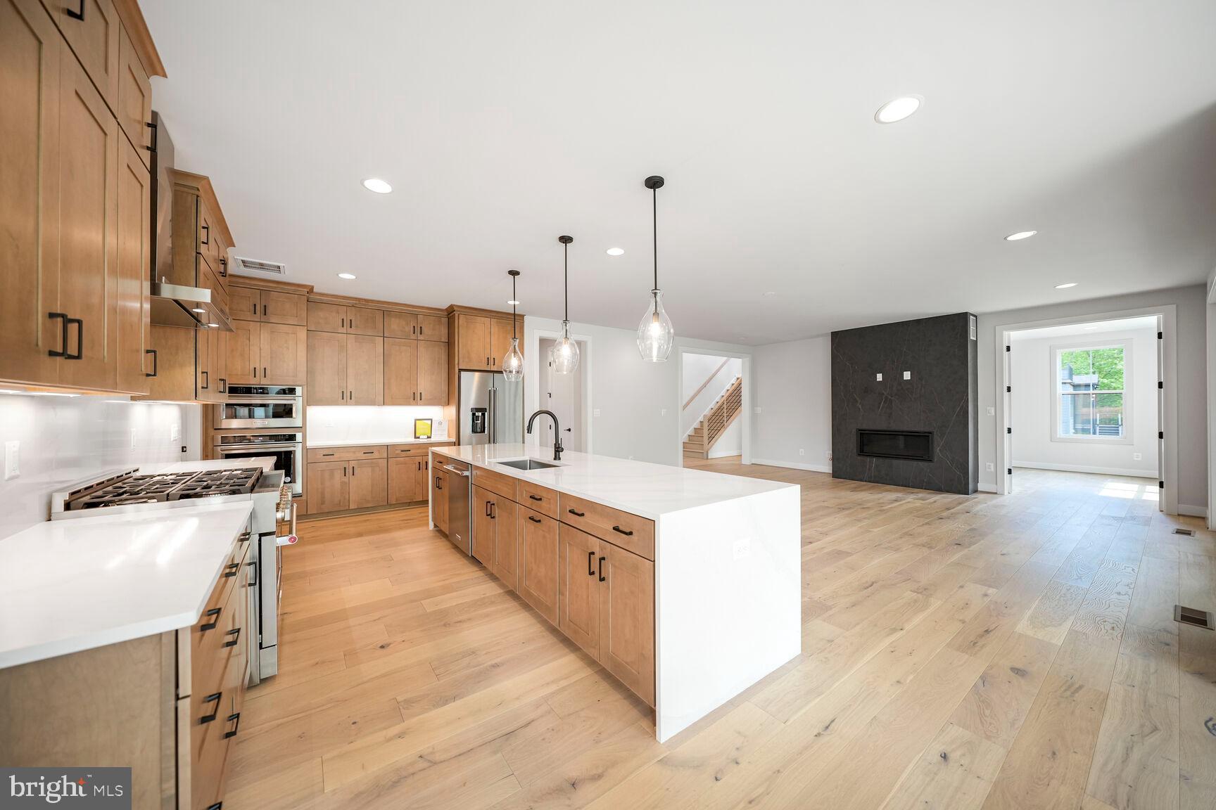 STUART MILL - Residential
