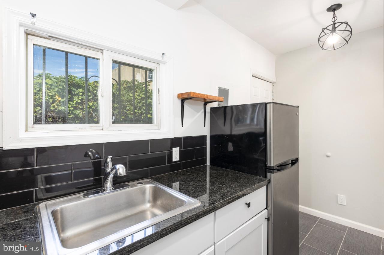 STRAWBERRY MANSION - Residential