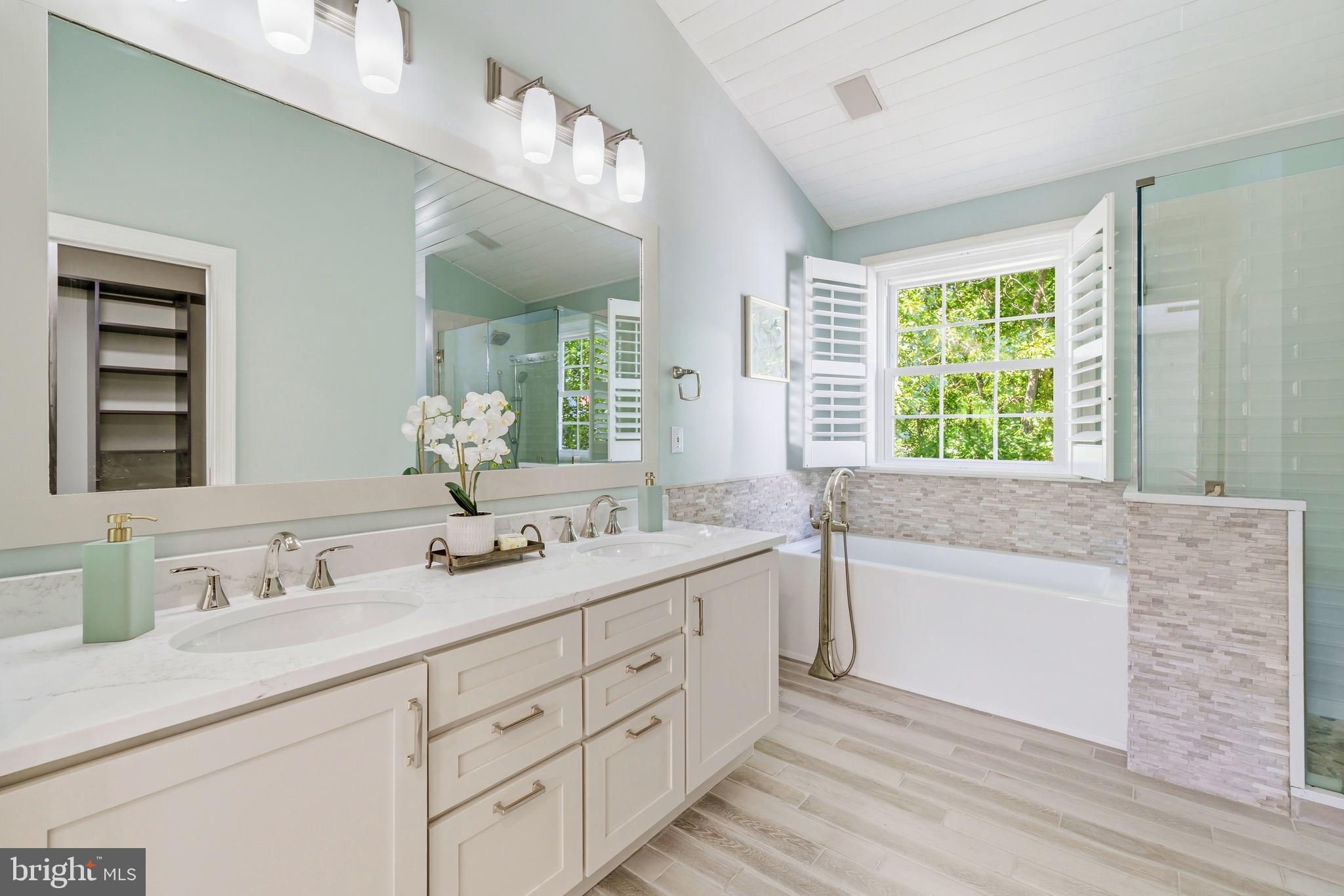 POTOMAC TERRACE - Residential