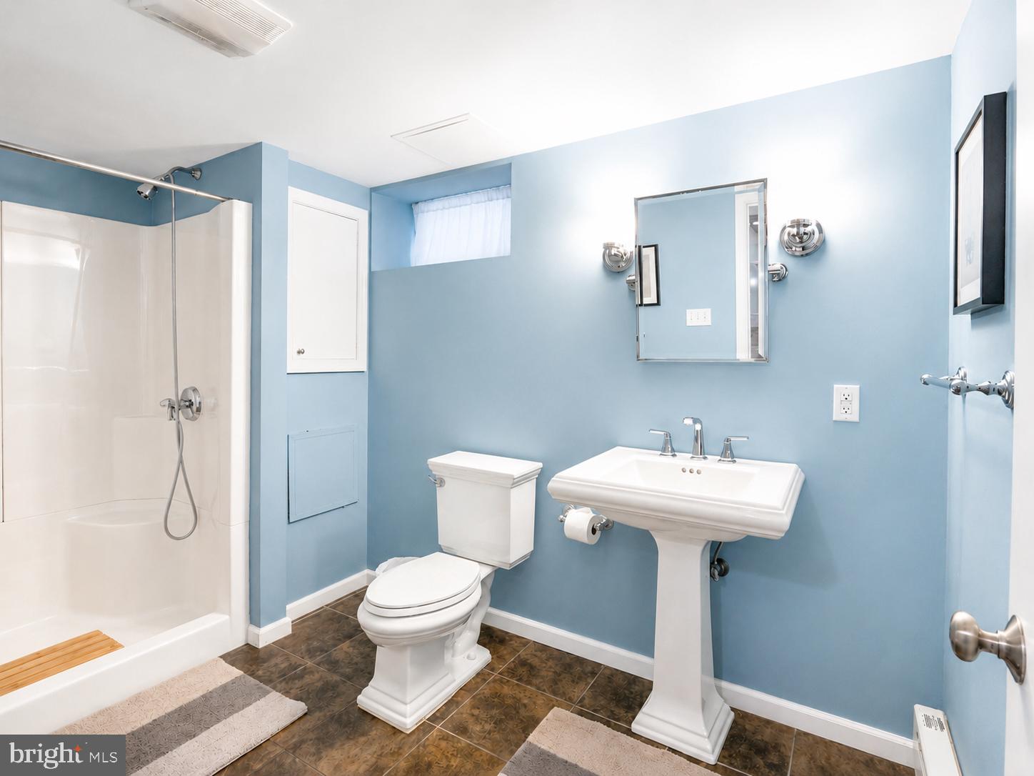 WYNNEWOOD - Residential