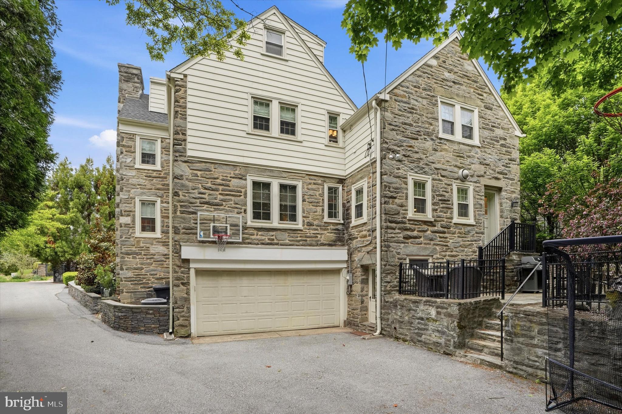 WYNNEWOOD - Residential