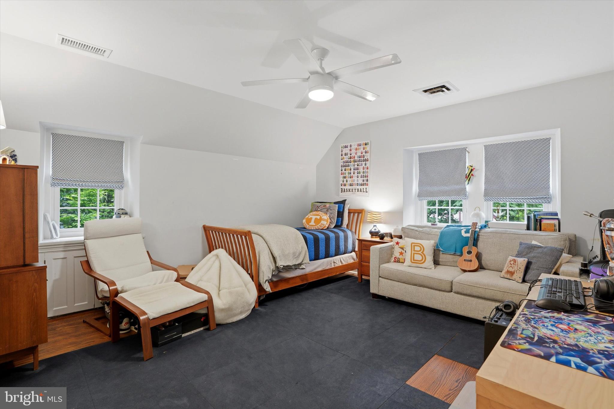 WYNNEWOOD - Residential